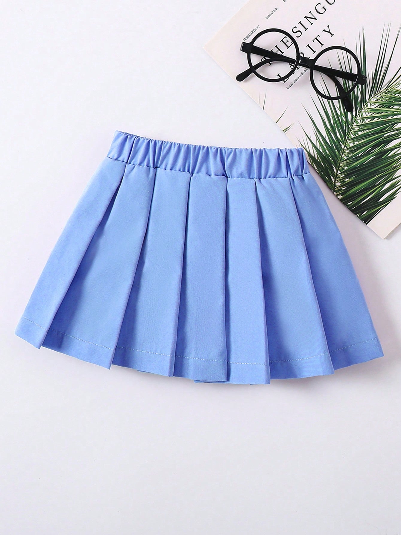 Young Girl Solid Color Pleated Skirt