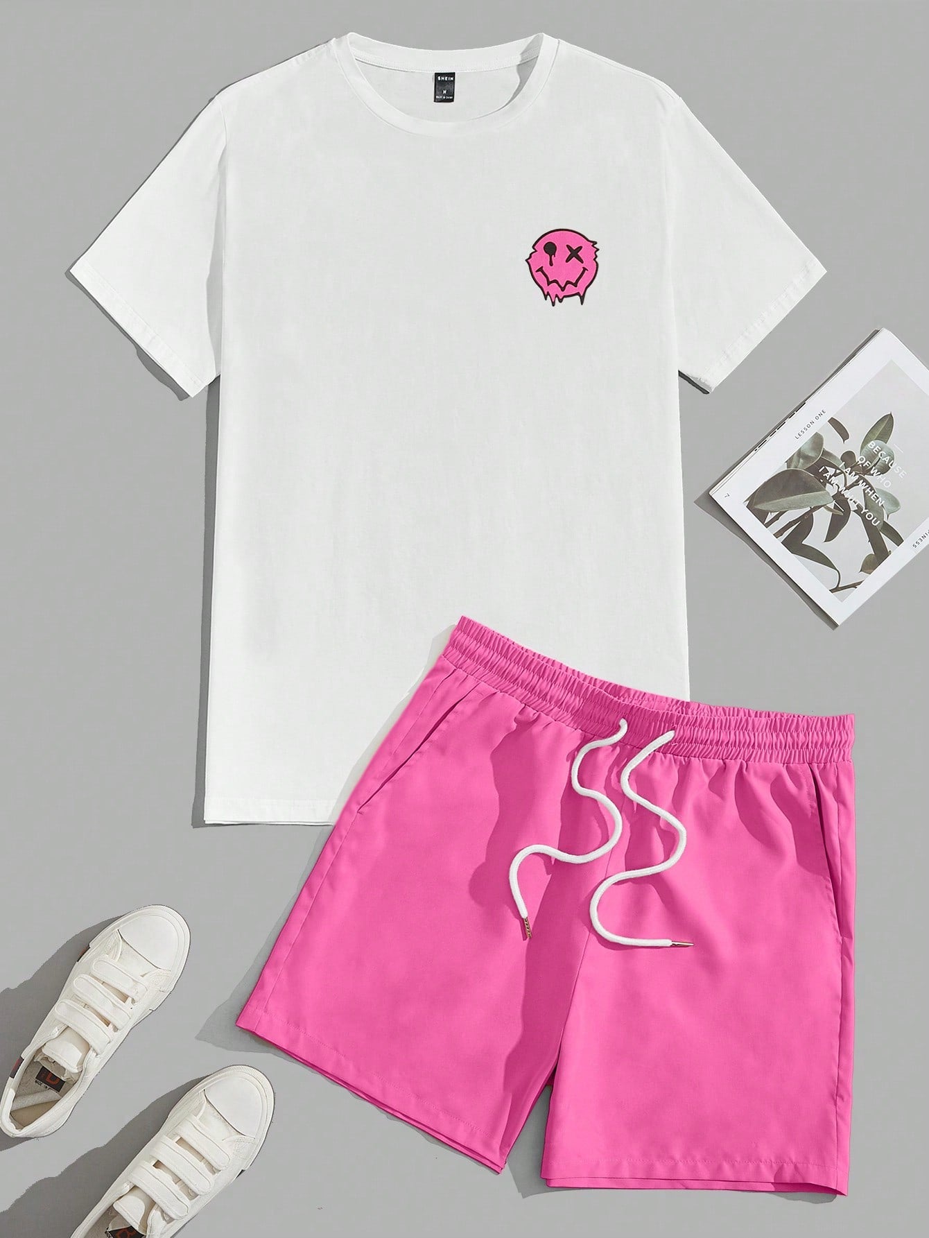 X Breakaway Men Cartoon Graphic Tee & Drawstring Waist Shorts