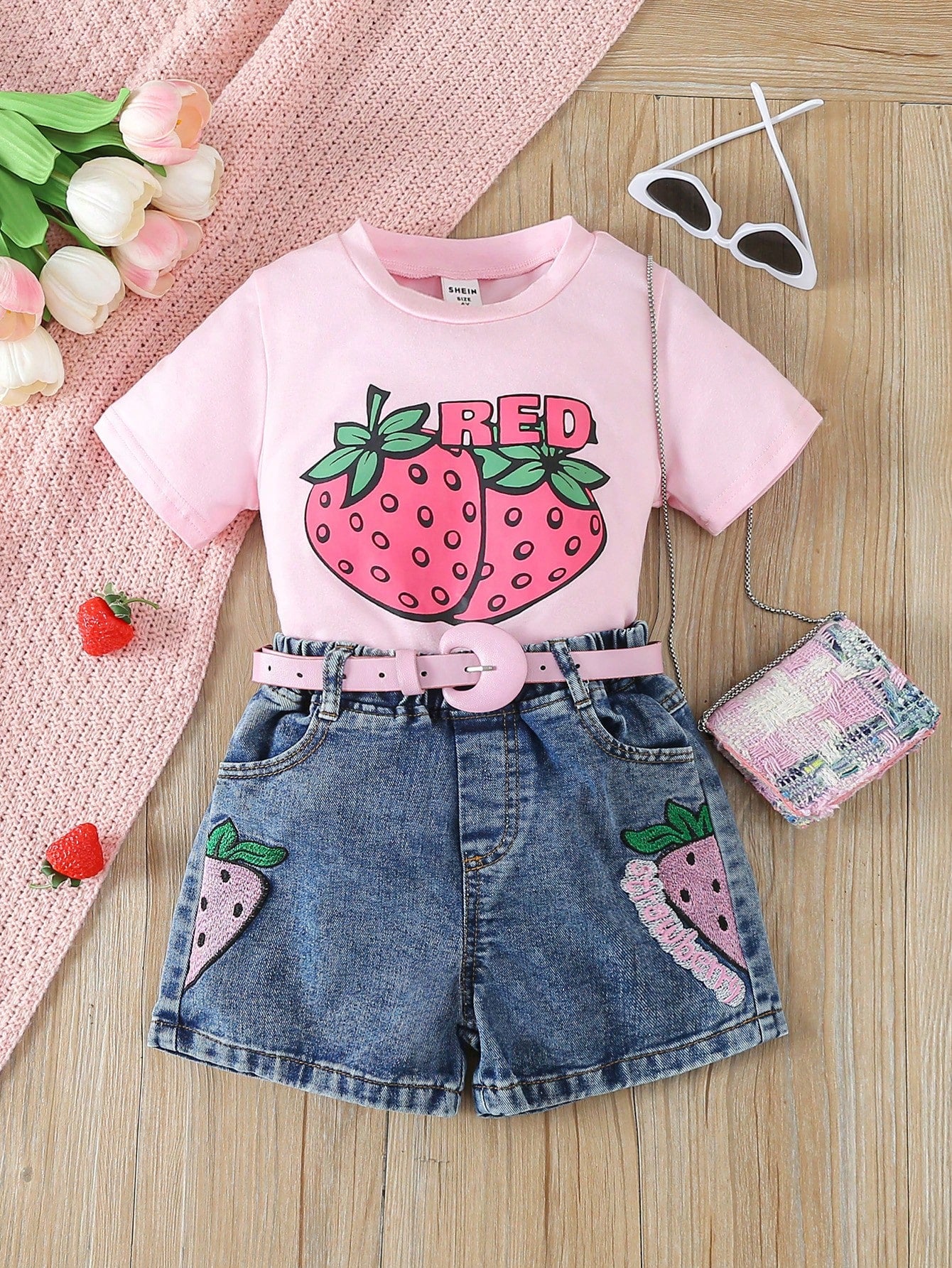 Young Girl Summer 2pcs/Set Strawberry & Letter Print Short Sleeve T-Shirt And Embroidered Elastic Waistband Denim Shorts With Belt