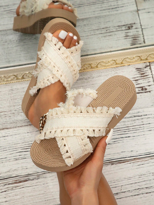 New Spring And Summer Maillard Wind Original Design Bohemian Style Beach Tassel Women's Slippers, French Evening Series, Versatile And Fascinating, Sweet, Light, Retro, High-Grade, Fascinating, Ivory White, Round Toe, Flat, Elastic Eva Cross Strap Sandals