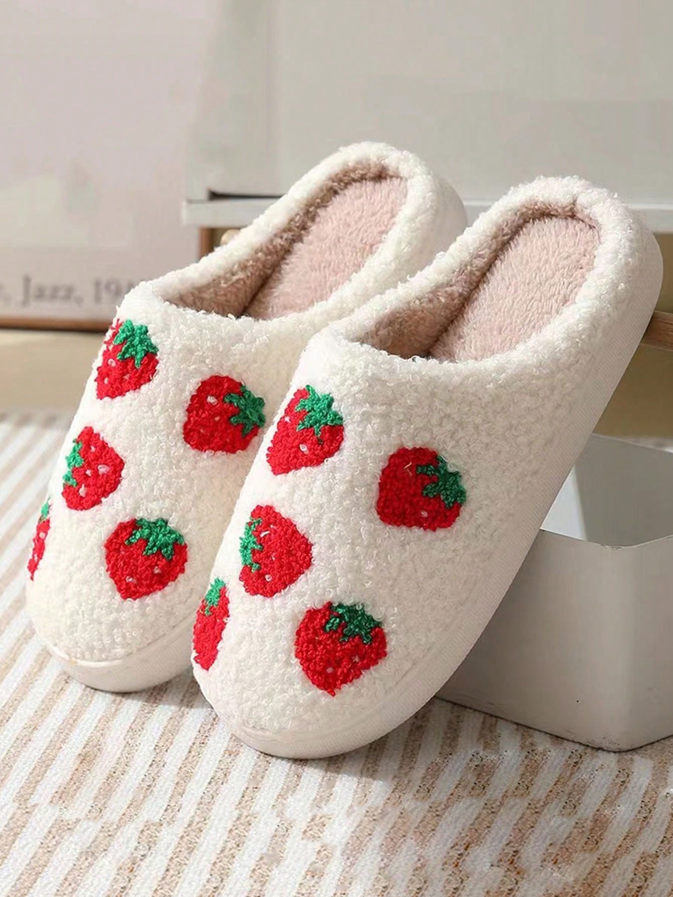 Fashionable Butterfly, Heart, Strawberry, Fruit, Puppy Animal, Pineapple Pattern Soft Plush Non-Slip Indoor House Slippers