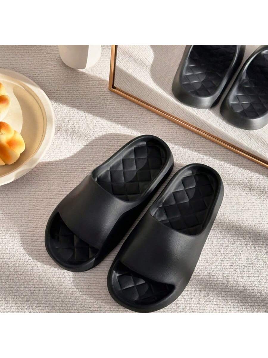 Eva Massage Slippers For Men And Women, 2024 Summer New Arrival Non-Slip Soft Bottom Anti-Skid Indoor Outdoor Thick-Soled Cool Slippers With Foot Massage