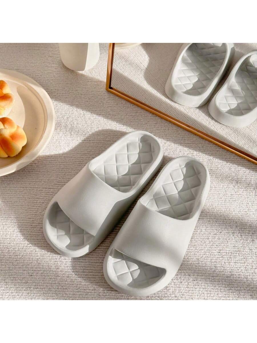 Eva Massage Slippers For Men And Women, 2024 Summer New Arrival Non-Slip Soft Bottom Anti-Skid Indoor Outdoor Thick-Soled Cool Slippers With Foot Massage