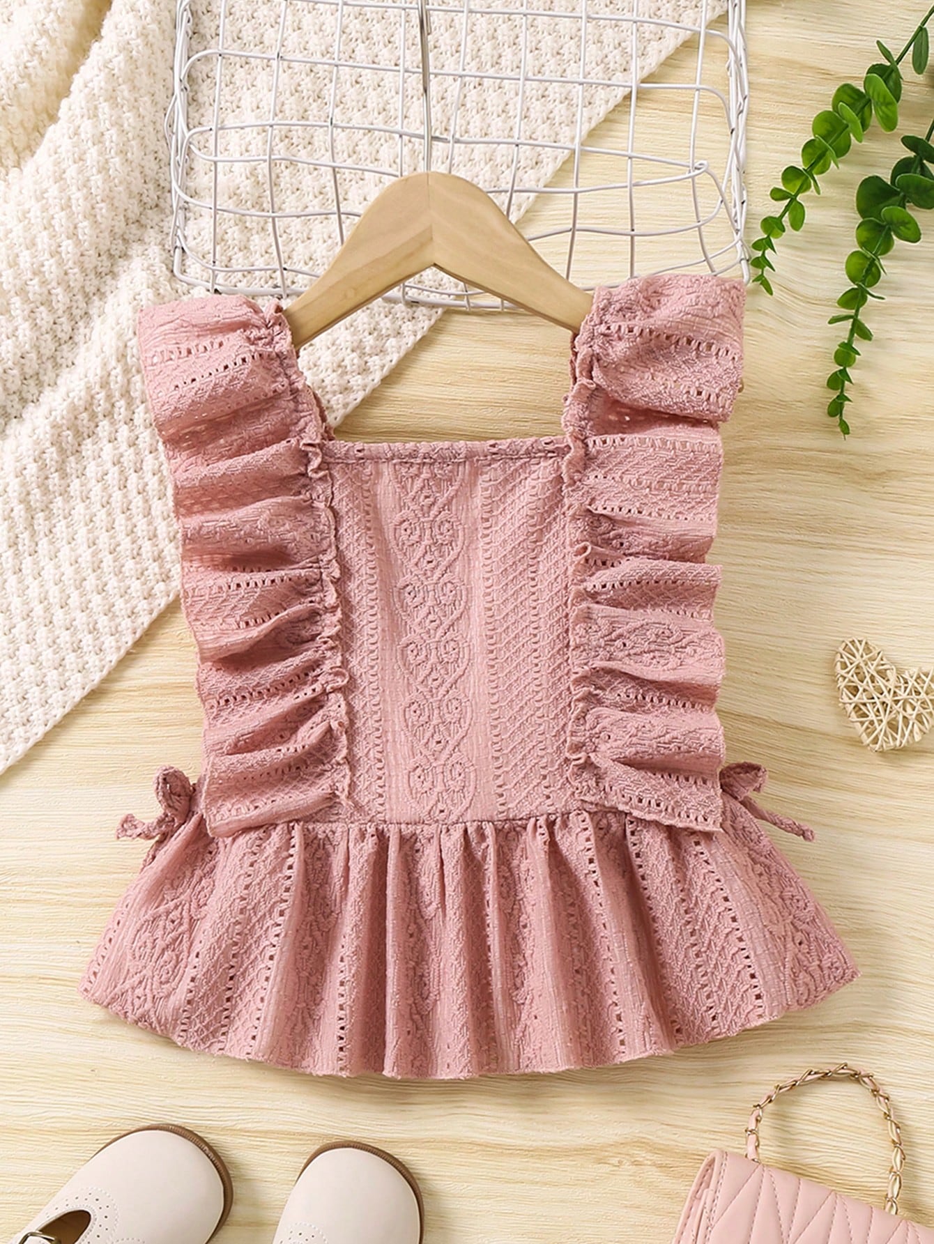 Young Girls Lace Trimmed Sleeveless Top, Elegant And Casual