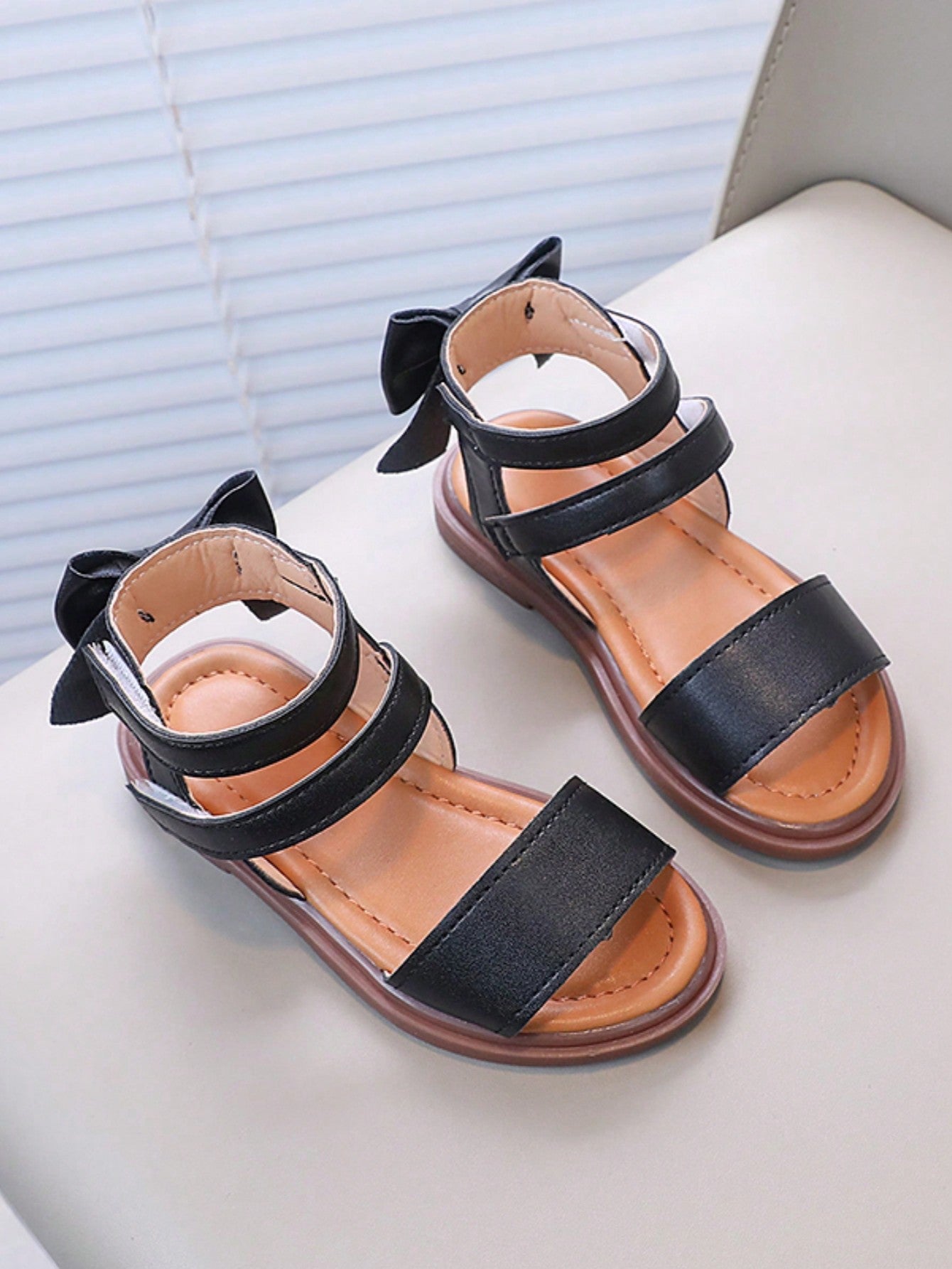 1pair Girls' Pu Lace-Up Flat Sandals With Bowknot Accent, Suitable For Summer