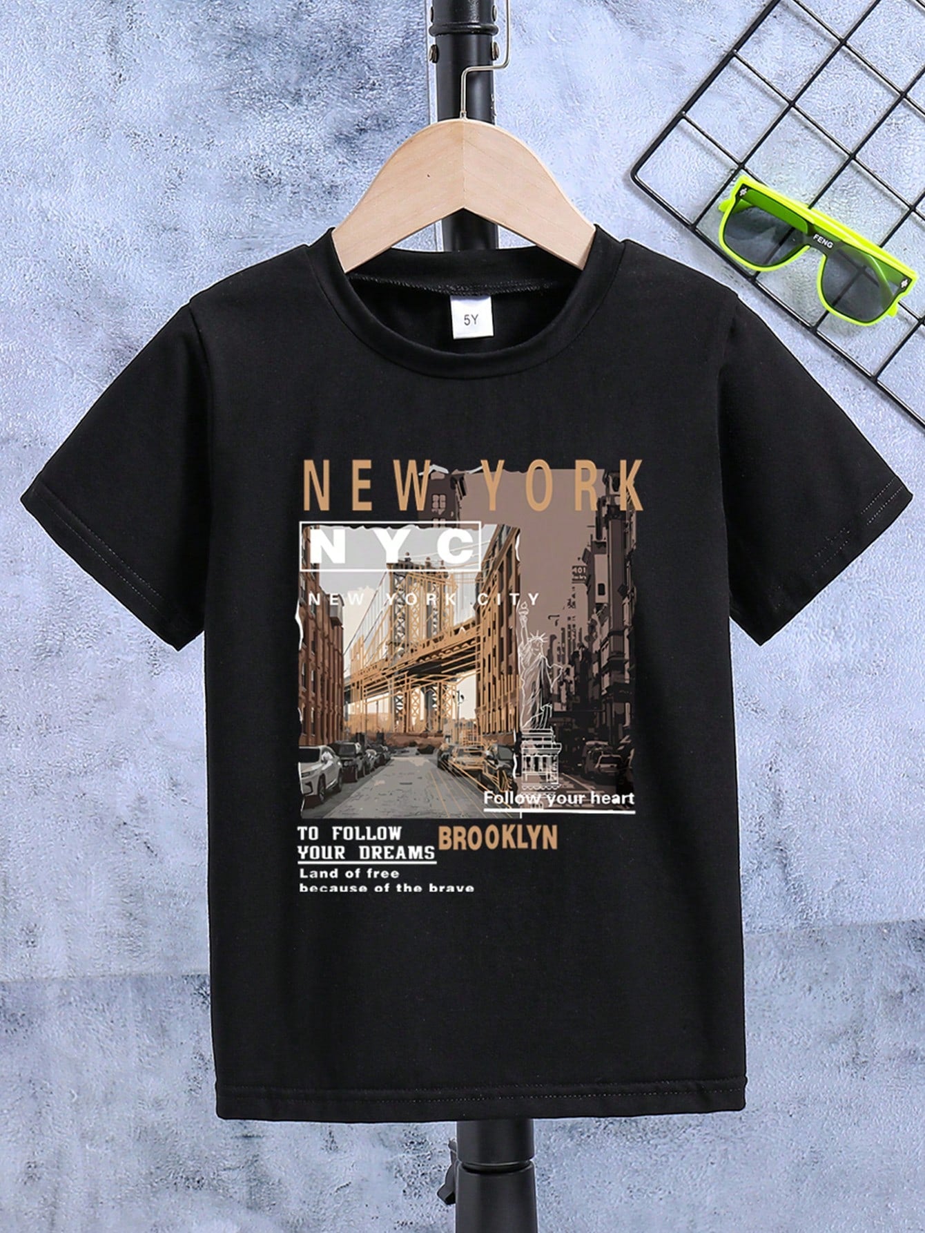 Young Boy Scenery Printed Short Sleeve T-Shirt With Slogan