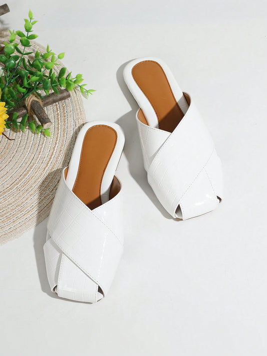 New Summer Women's Fashionable Outdoor Breathable Anti-Slip Flat Slippers With Closed Toe, Casual White Flat Shoes For Ladies