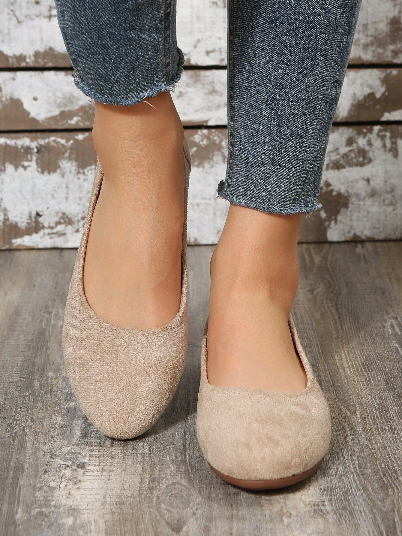 New Arrival Women's Casual Comfortable Round Toe Flat Loafers In Beige Faux Suede