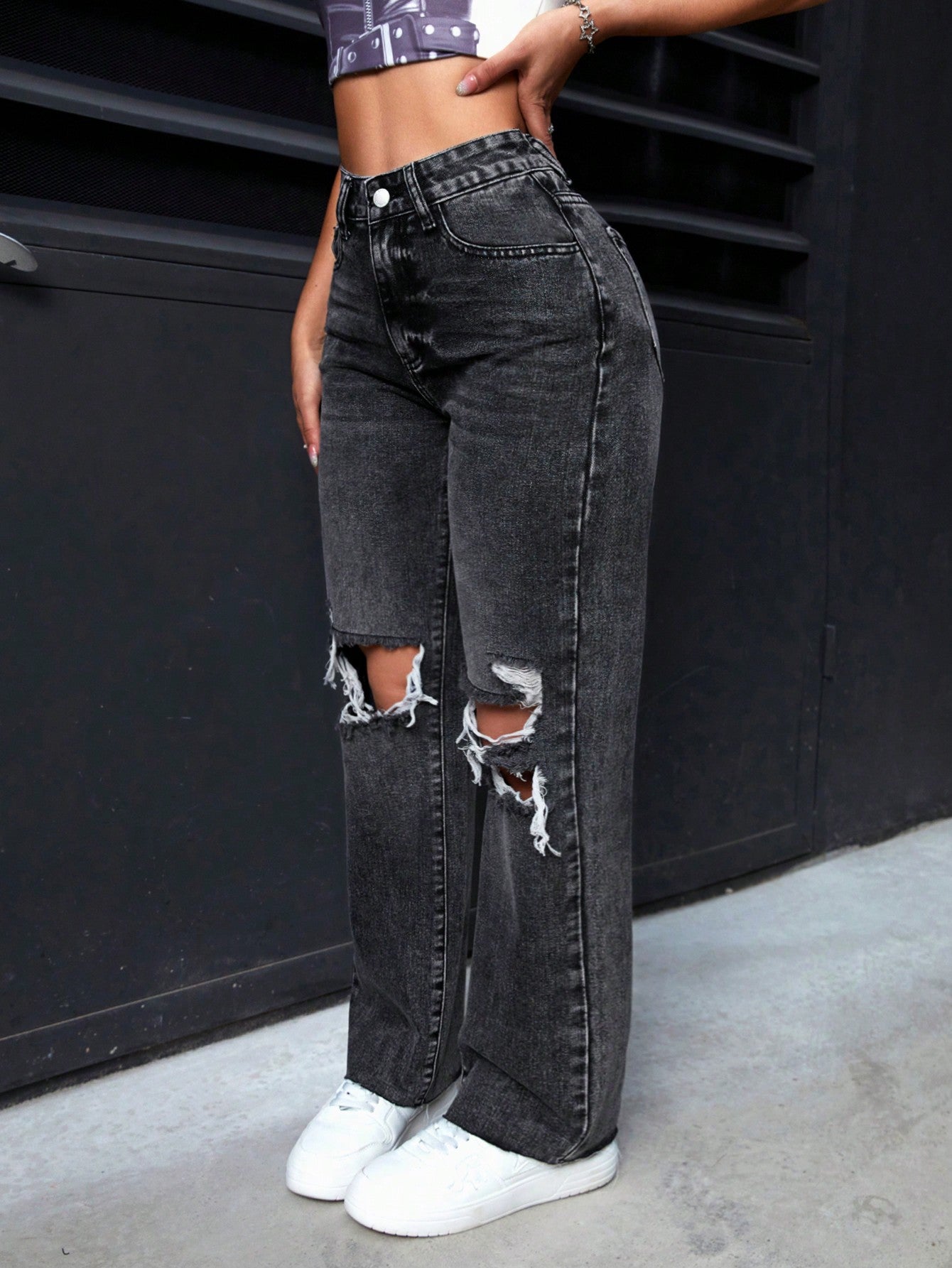 PETITE Washed Ripped Straight Leg Jeans