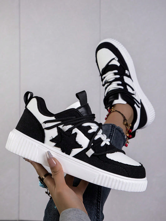 Women's Fashionable Stars & Vintage Canvas Patchwork Trendy Platform Sneakers, Outdoor Lightweight Slip-Proof Lace-Up Casual Shoes, Black And White, Best Friend Style