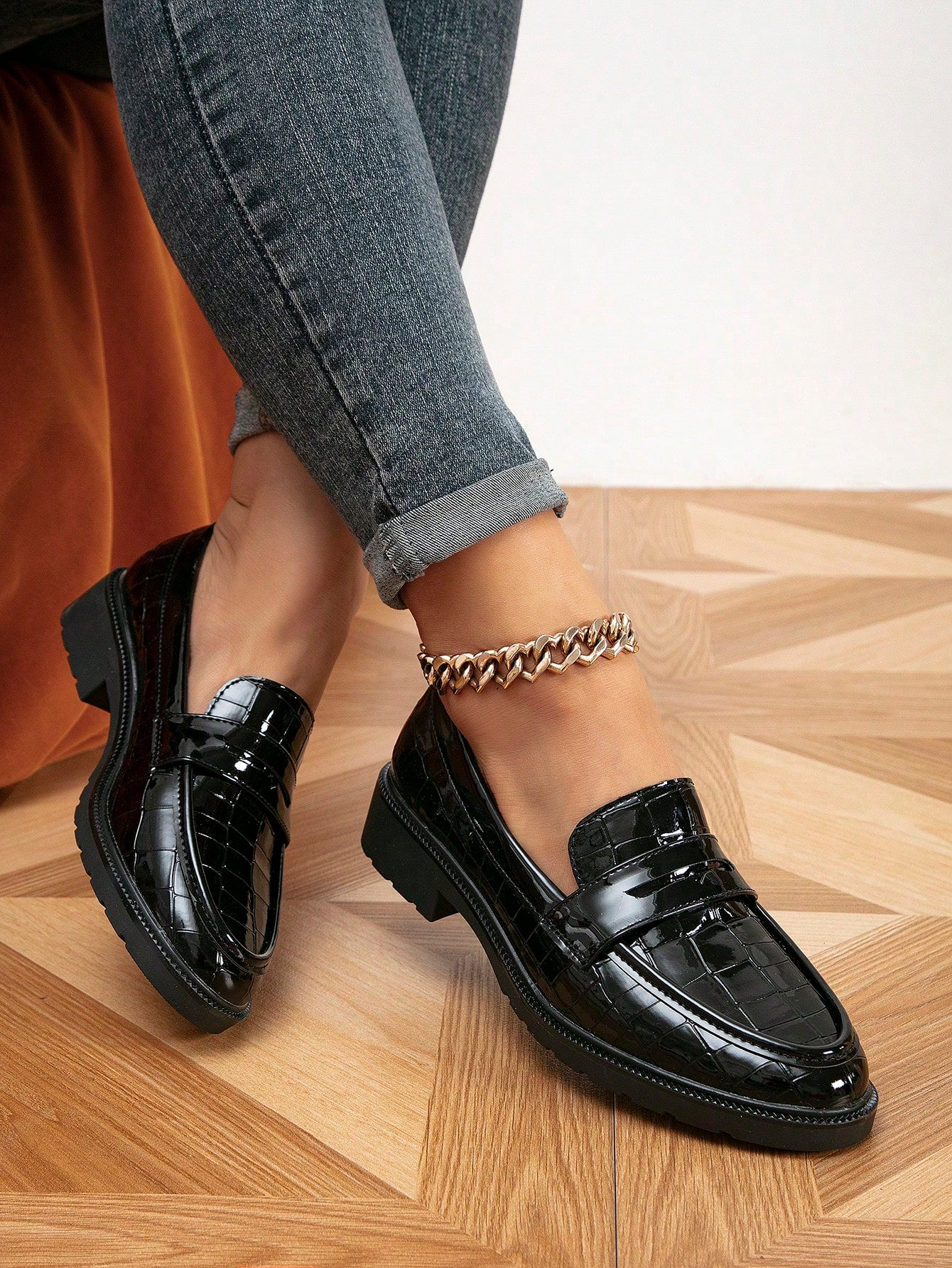 Women Black Minimalist Flats,  Elegant Round Toe Penny Loafers