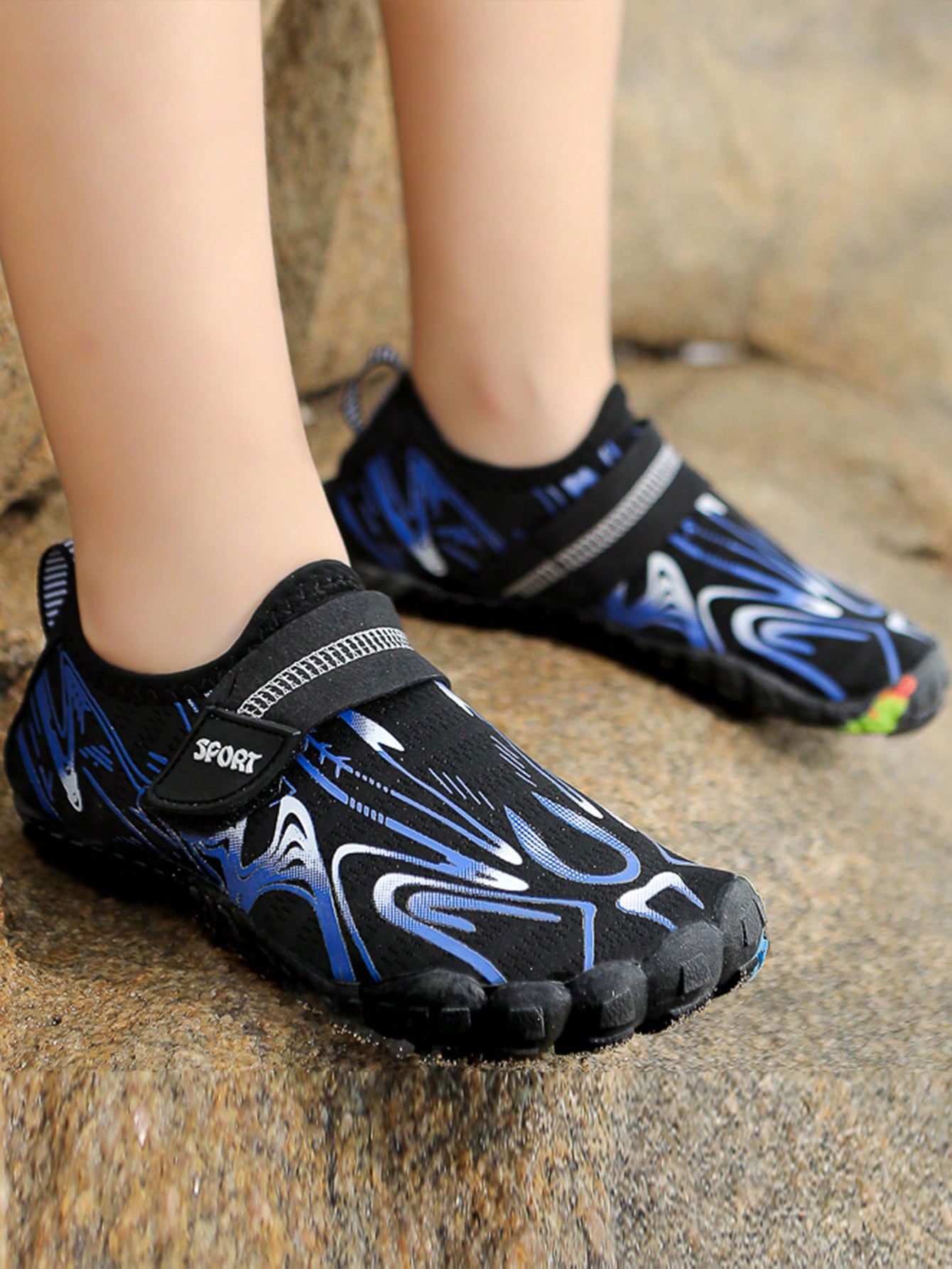 Kids' Water Shoes Fashionable Casual Beach Shoes With Quick-Drying, Anti-Slippery Features Suitable For Boys And Girls' Ocean Activities