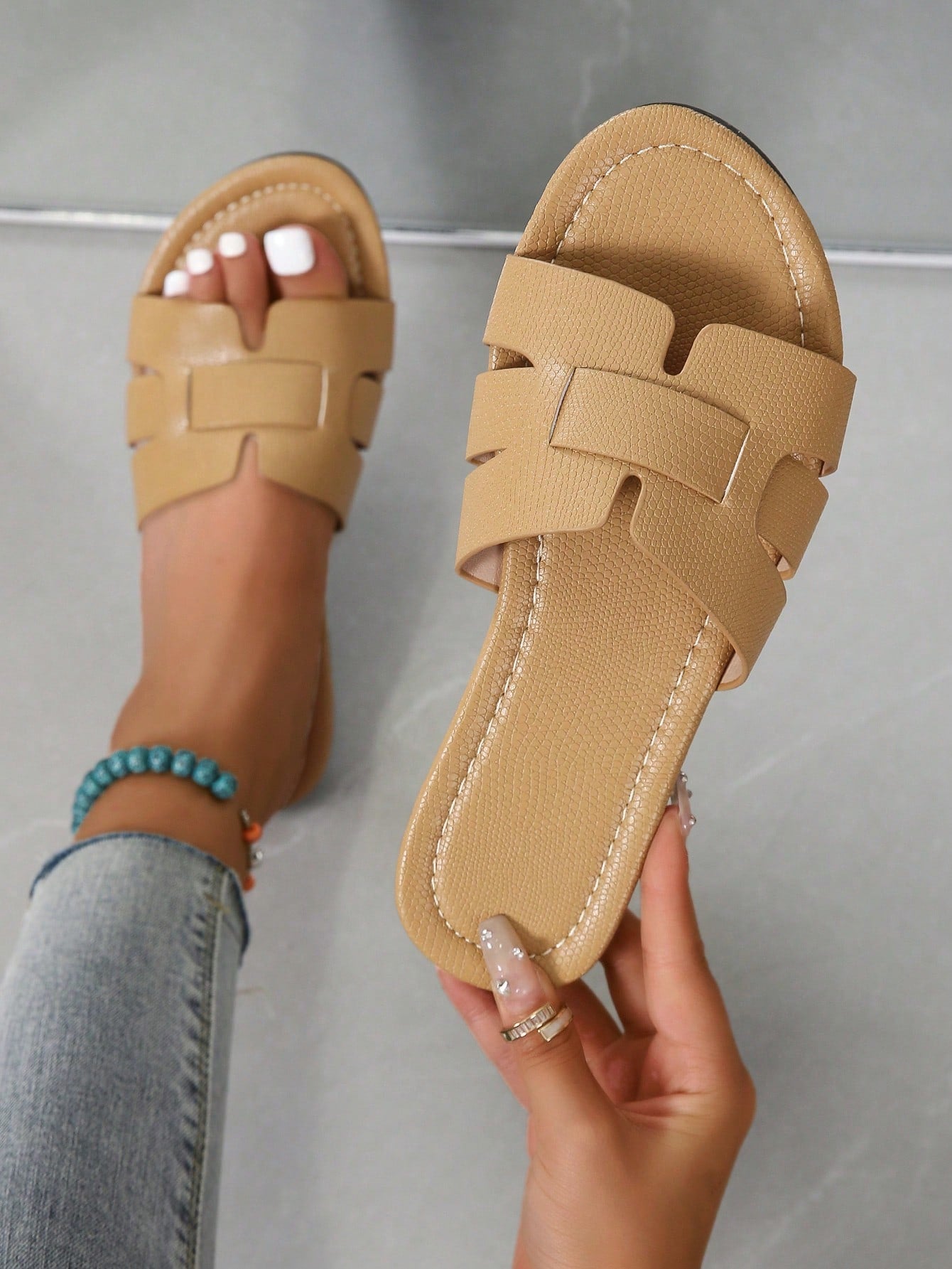 Women Cut Out Slide Sandals, Funky Summer Flat Sandals