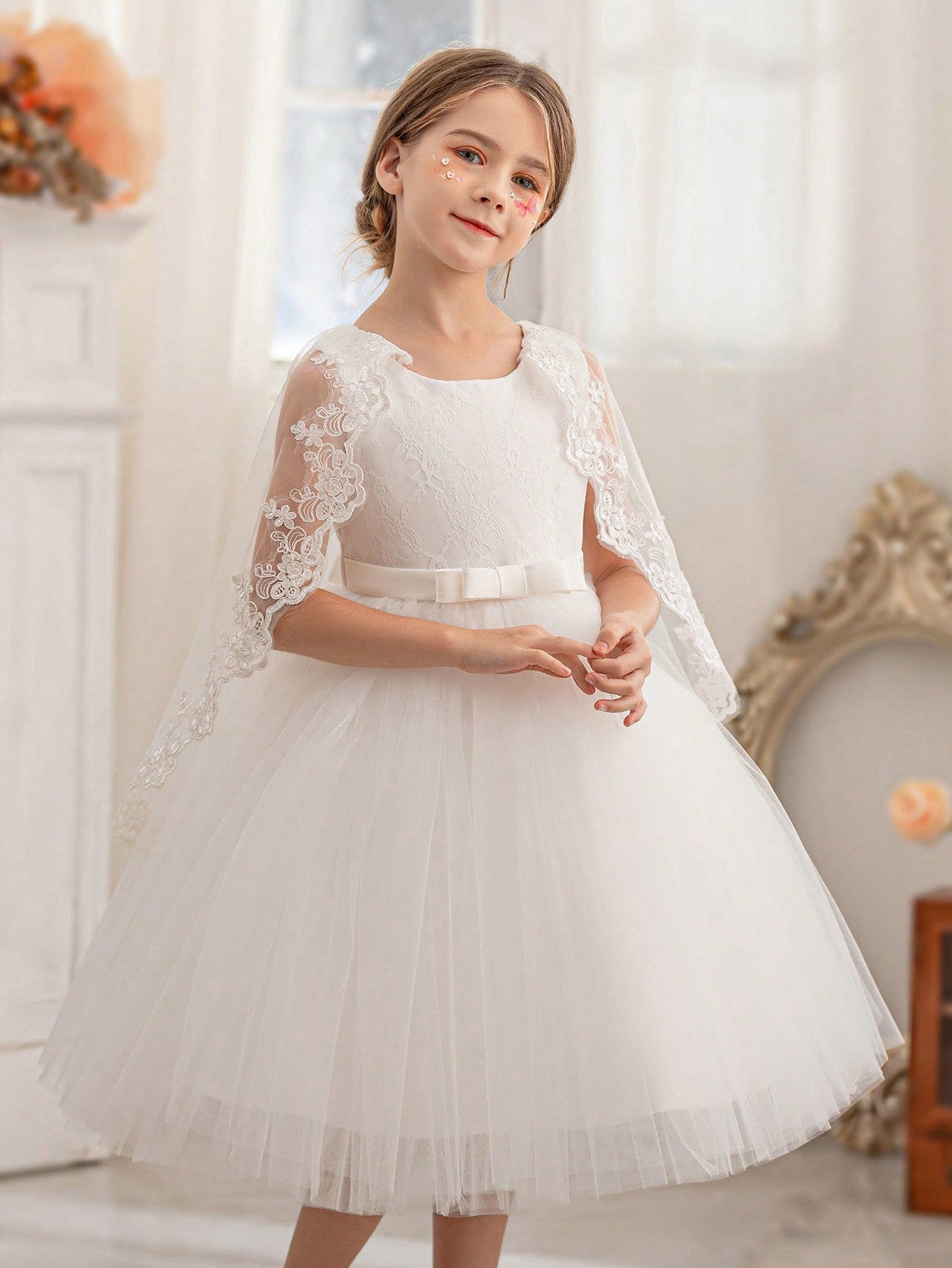 Young Girl Lace Patchwork & Tulle Cape Princess Dress Suitable For Birthday Party, Flower Girl Dress, Wedding, Dance Party, School Stage Performance