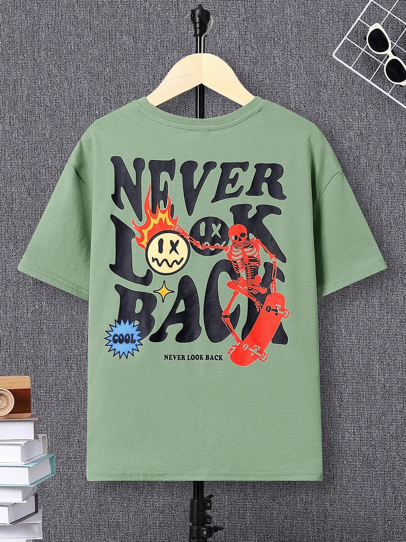 Tween Boy Slogan & Cartoon Face Print Drop Shoulder Tee