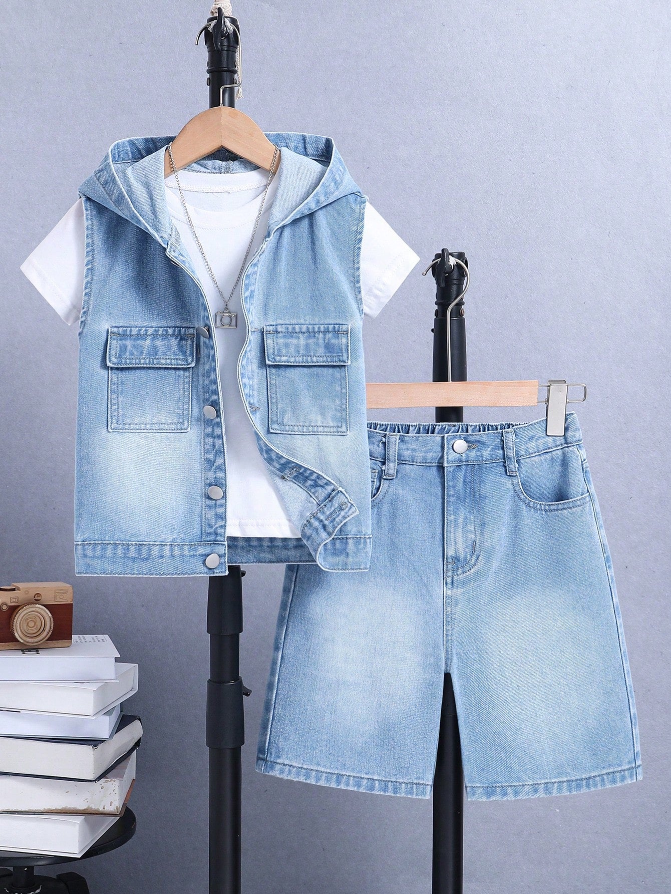 Tween Boy Pocket Design Hooded Single-Breasted Vest And Shorts With Outer Seamline Set