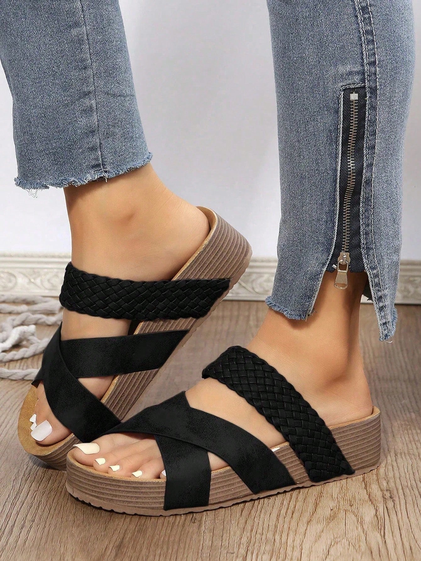 Vacation Coffee Brown Solid Wedges Slide Sandals For Women, Braid Detail Criss Cross Wedge Sandals