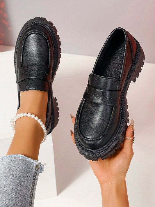 Women's Black Casual Round Toe Loafers With Soft Sole For Spring And Autumn