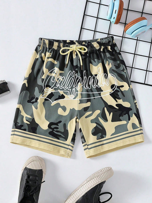 Tween Boy Camo & Letter Graphic Striped Trim Drawstring Waist Shorts