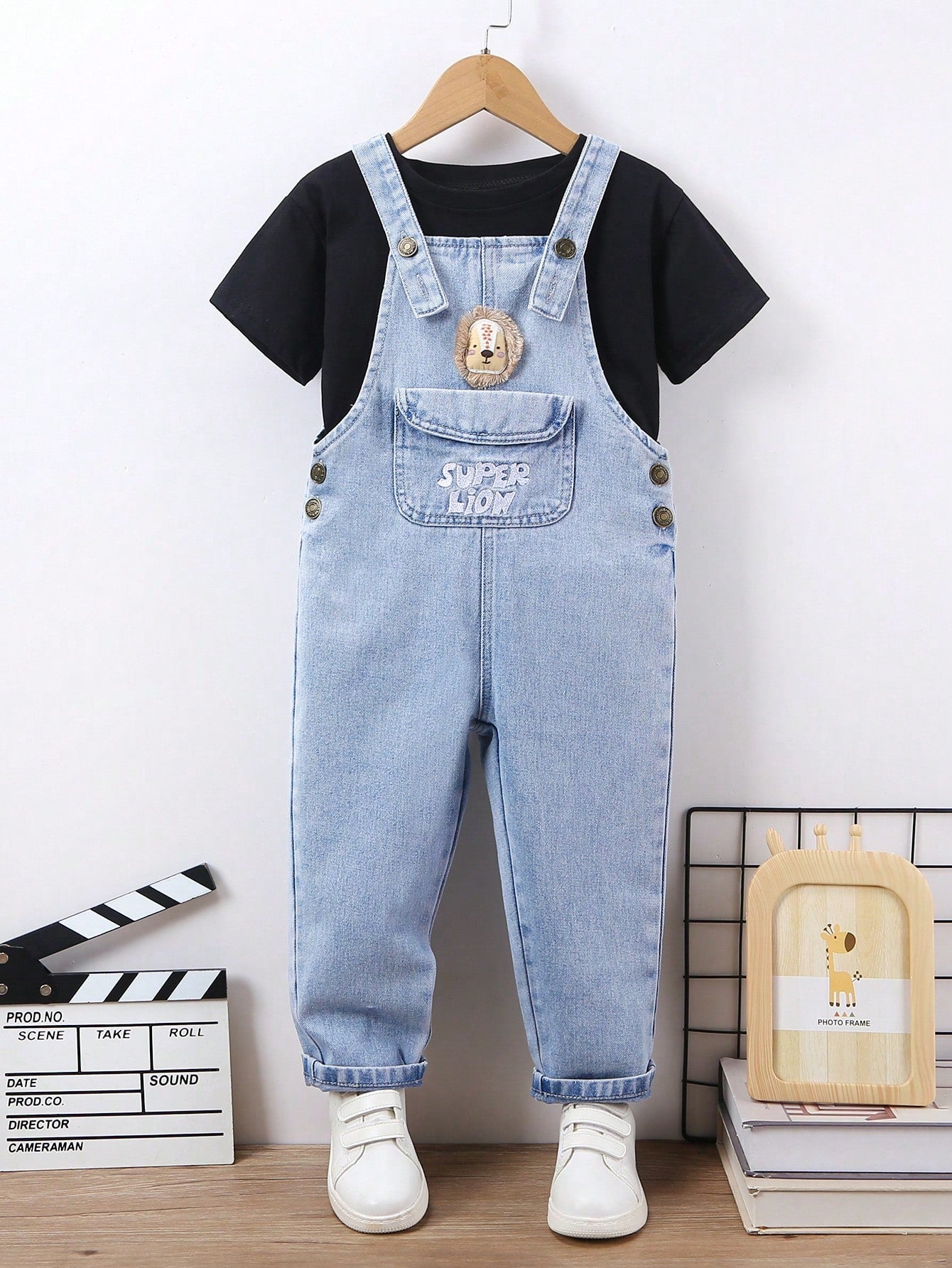 Young Boy Casual Loose Denim Overall With Cute 3d Lion Patch