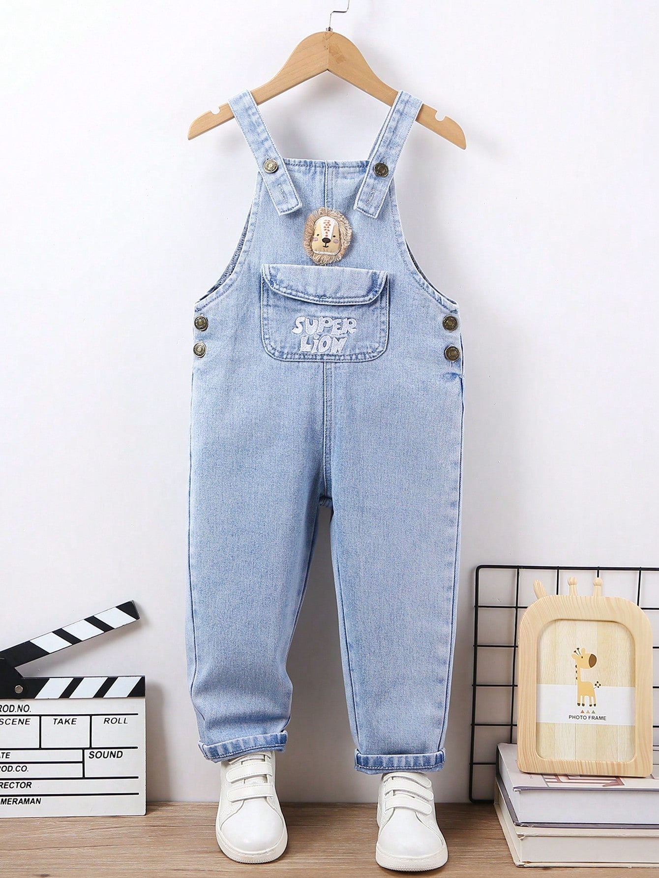 Young Boy Casual Loose Denim Overall With Cute 3d Lion Patch