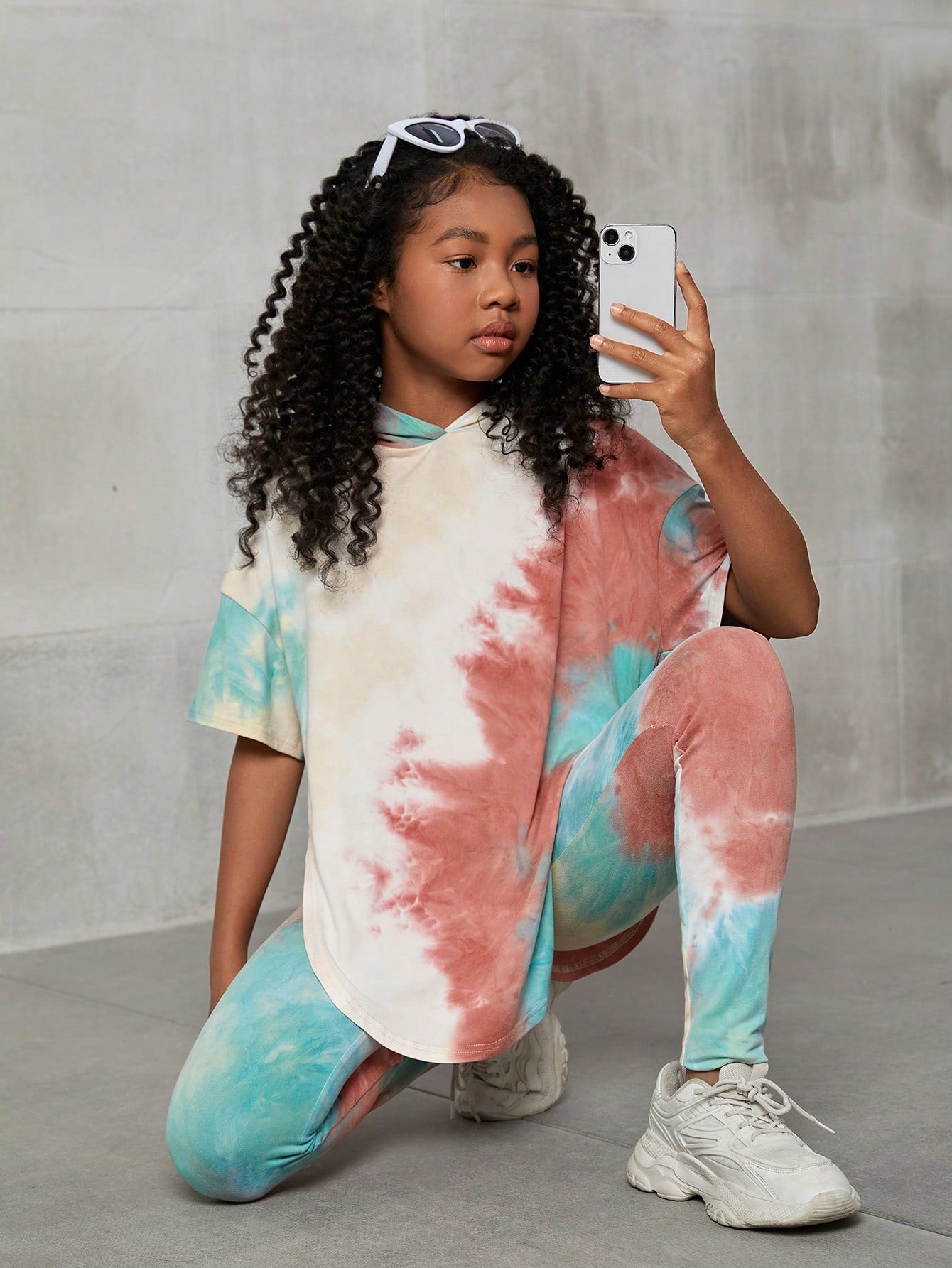 Tween Girl Knitted Tie-Dye Hooded Short Sleeve Top With Matching Pants, For Spring And Summer Street Fashion