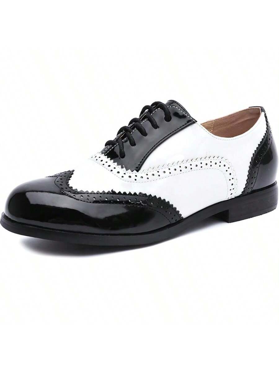 Womens Classic Wingtip Brogue Lace Up Low Heel Dress Oxfords