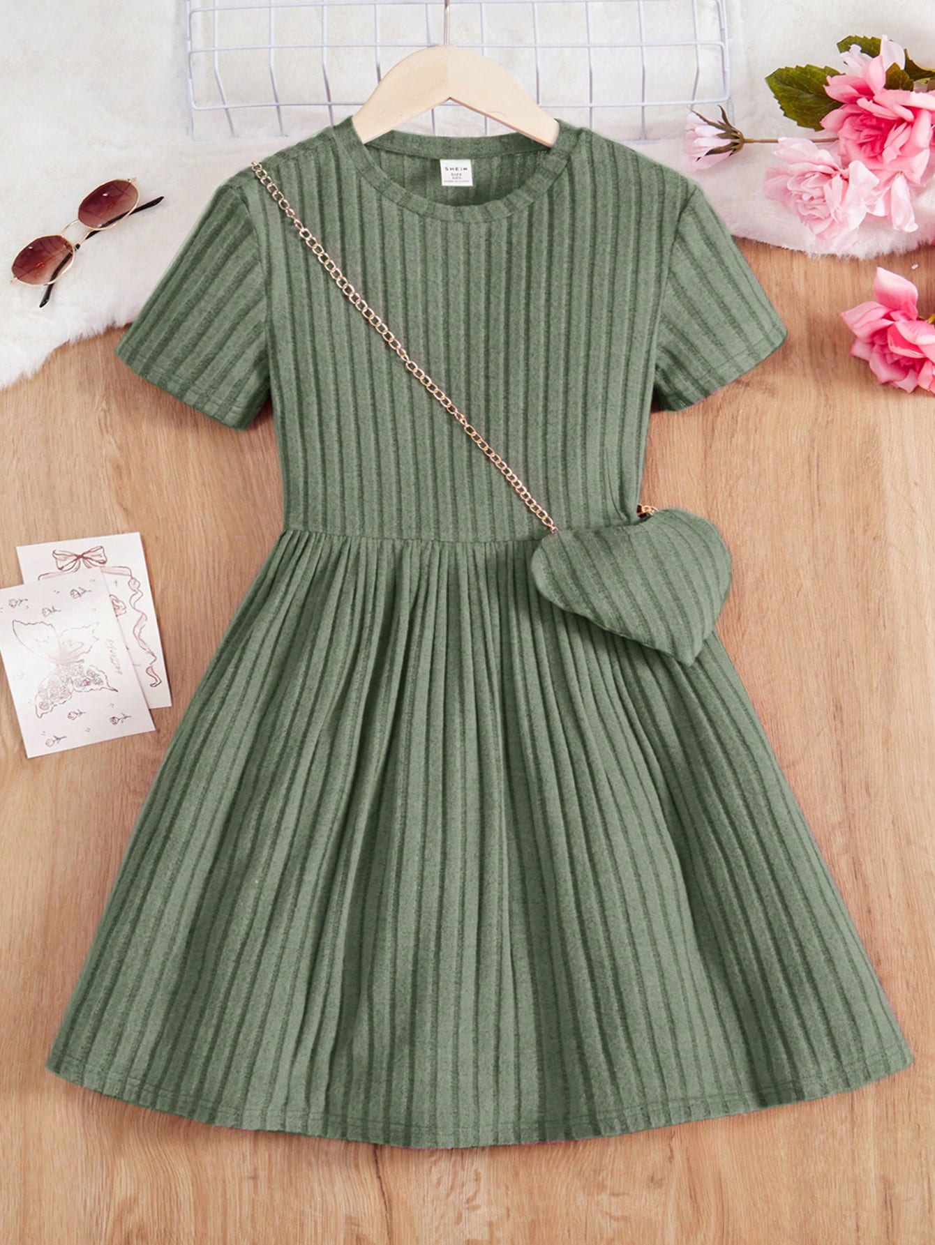 Tween Girl Knitted Solid Color Casual Short Sleeve Dress With Heart Shaped Crossbody Bag