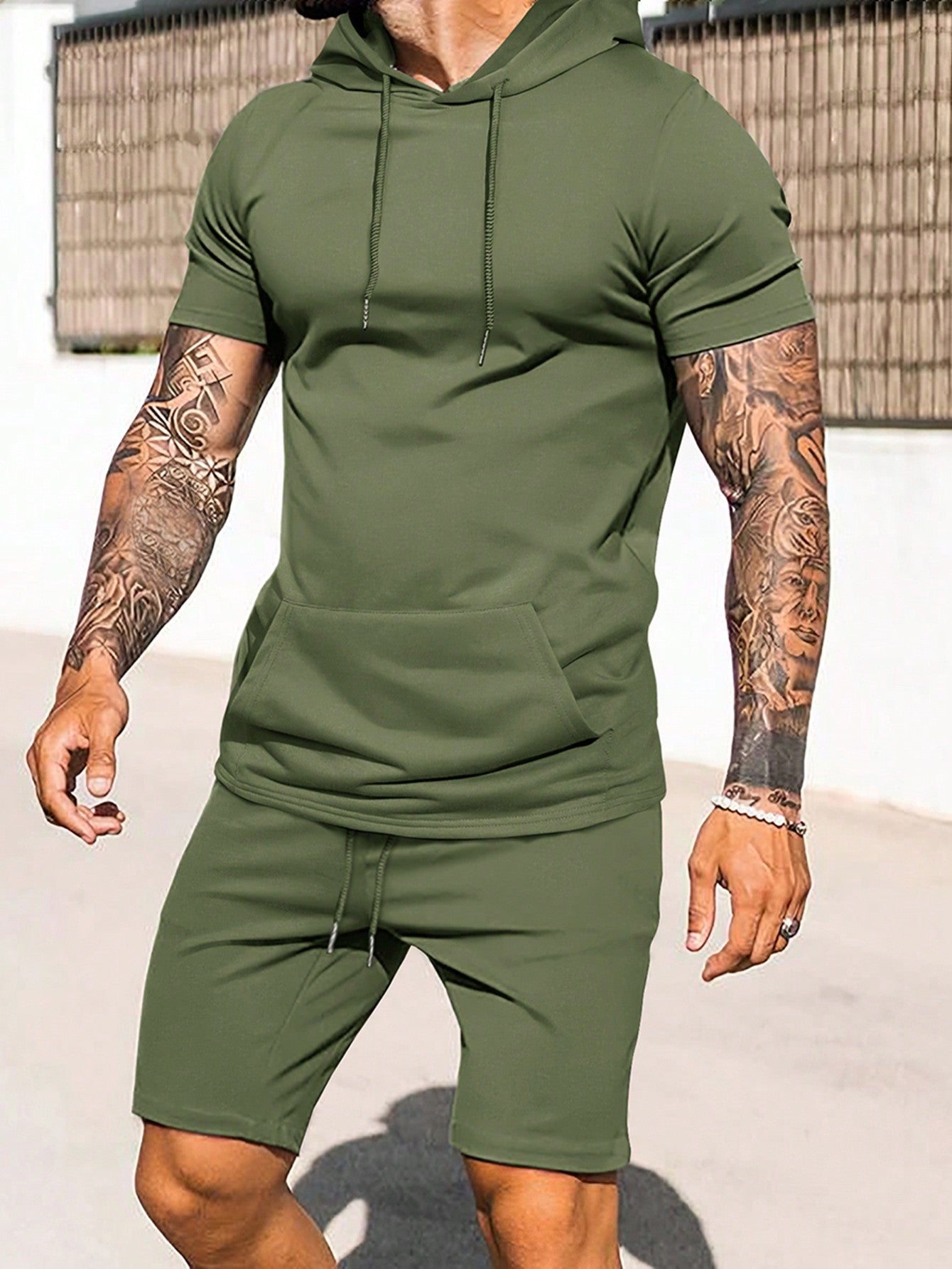 Men's Solid Color Drawstring Hooded T-Shirt And Shorts Set