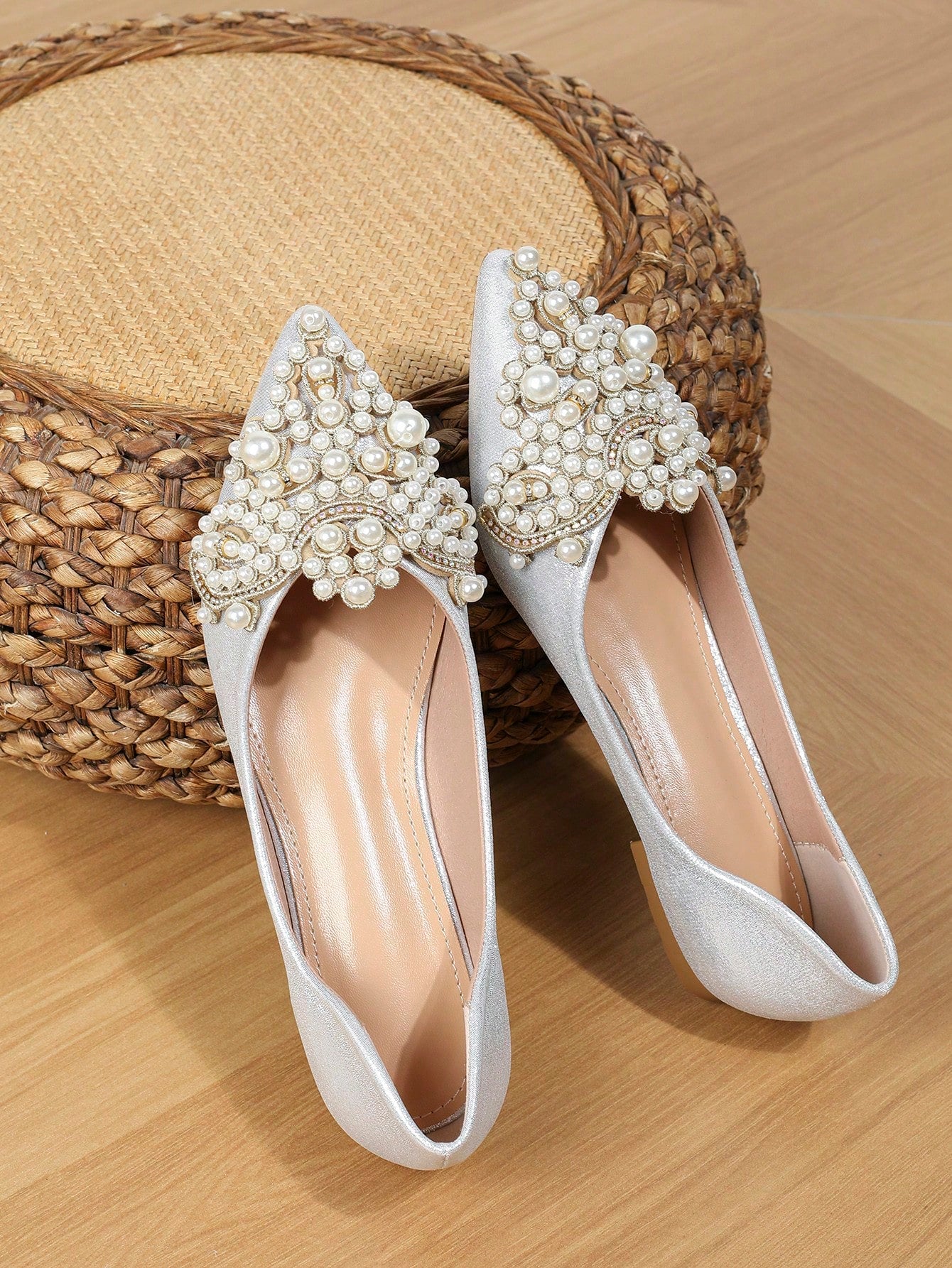 Women Faux Pearls Decor Flats, Elegant Point Toe Flats Ballet Flats