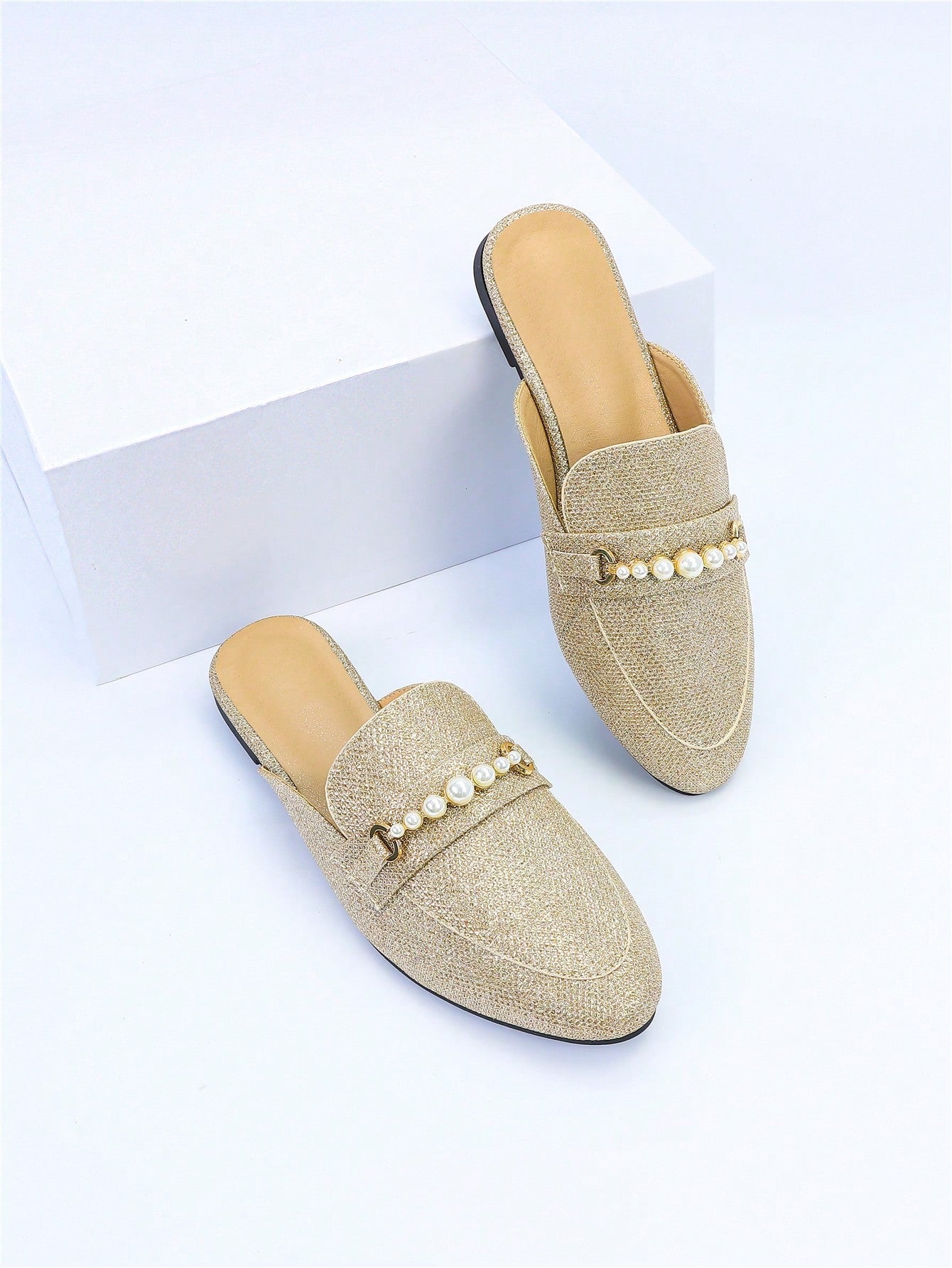 Women's Summer New Simple Style Slip-On Mule Shoes With Soft Leather And Metal Decorations, Fashionable And Versatile Outdoor Loafers