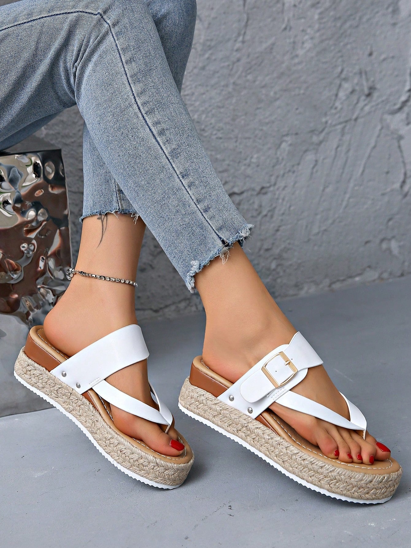 2024 Women's Summer Vacation Beach Wear Woven, Rivet Decorated, Espadrille Wedges Sandals, Beige