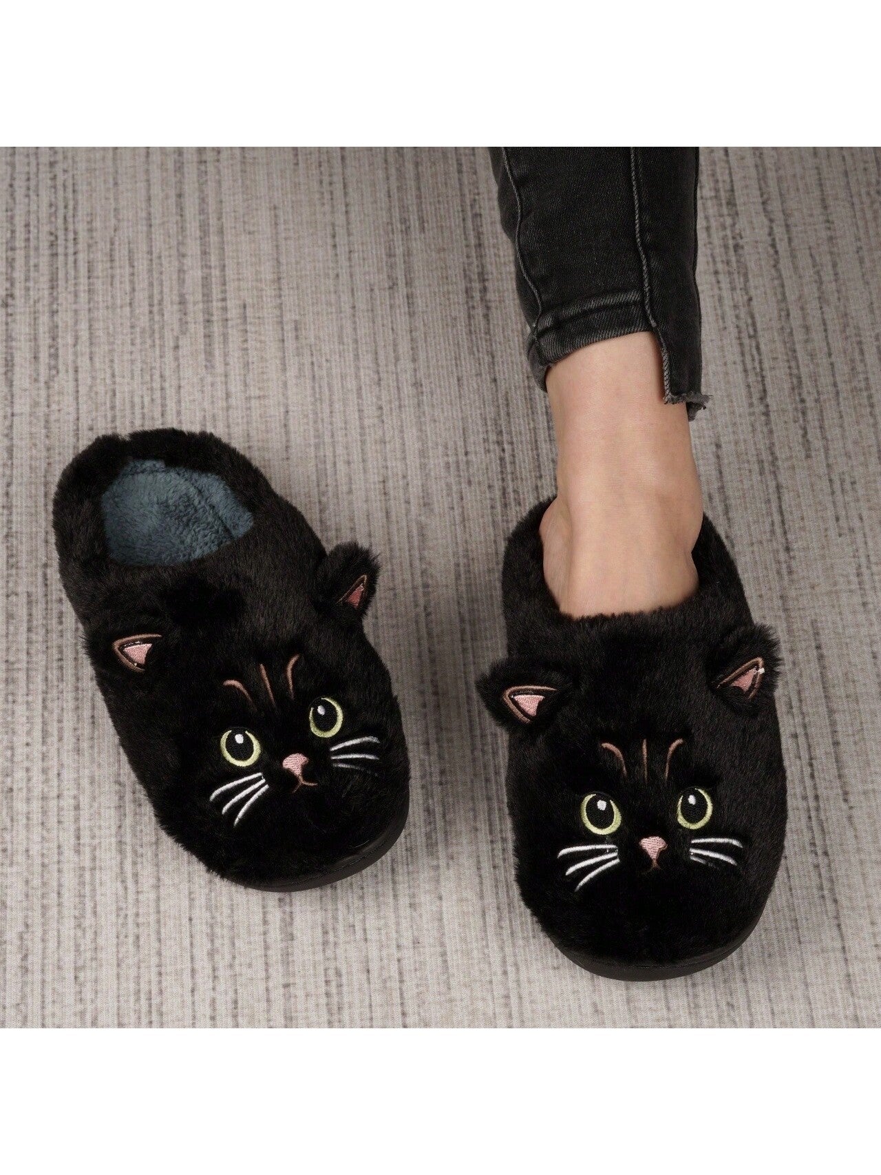 Cute Kitty Cat Plush Novelty Slippers, Warm & Cozy Indoor Fuzzy Shoes, Women's Bedroom Slippers