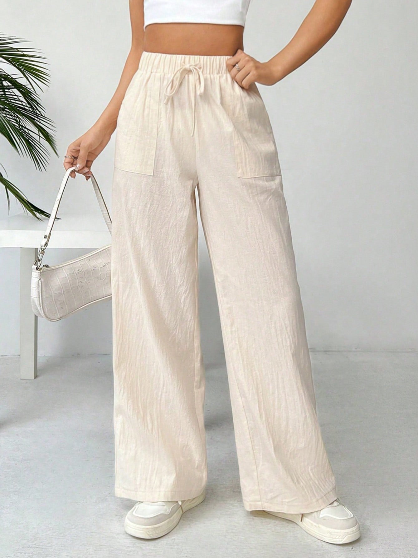 Women's Elastic Waist Straight Leg Pants