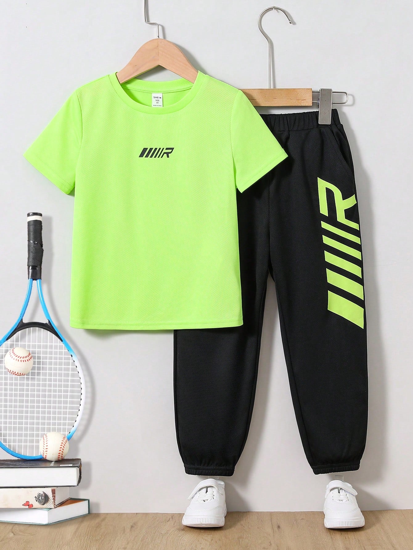 Young Boy Matching Casual & Simple Letter Print Round Neck Breathable Pullover And Shorts Sports Suit