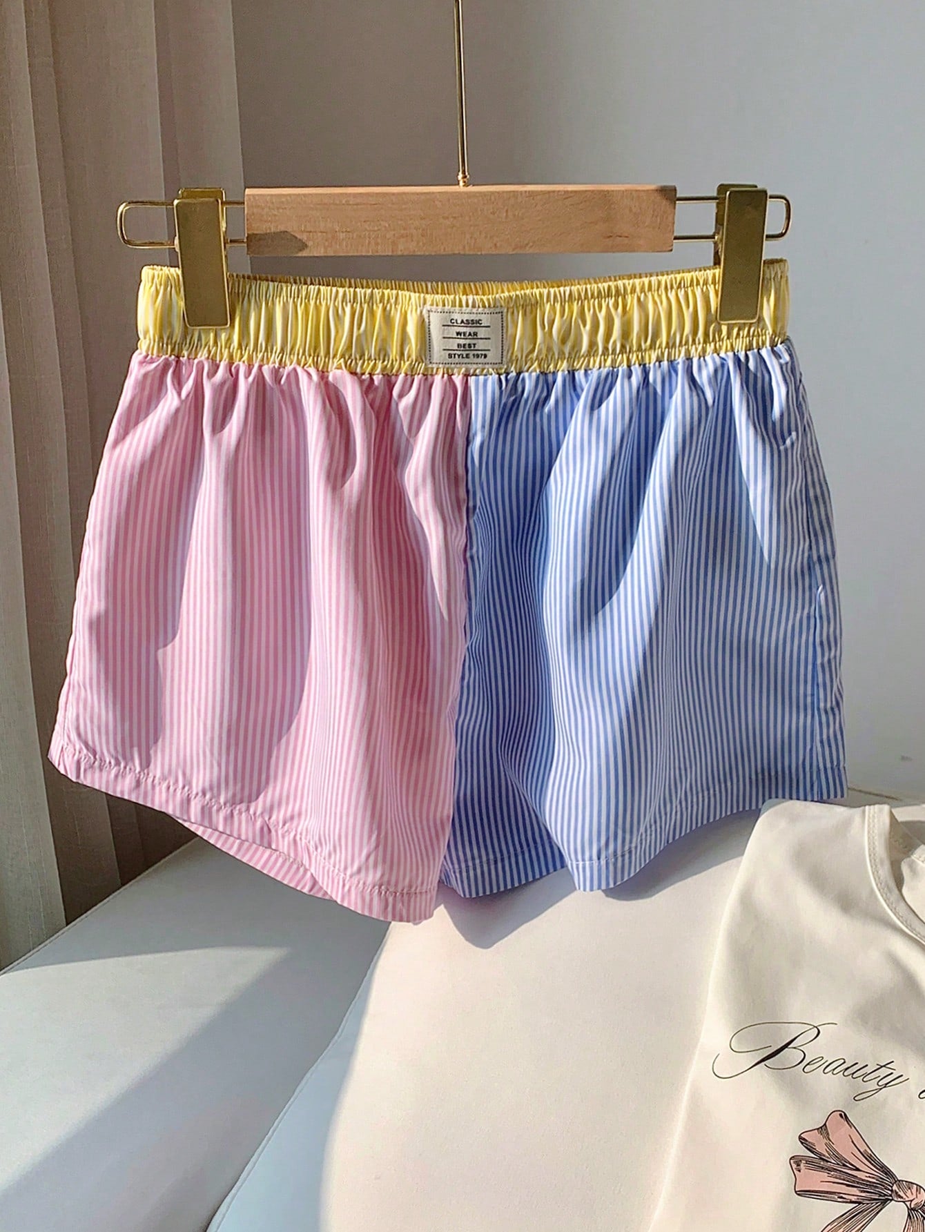 Plus Size Contrast Color Striped Casual Beach Shorts