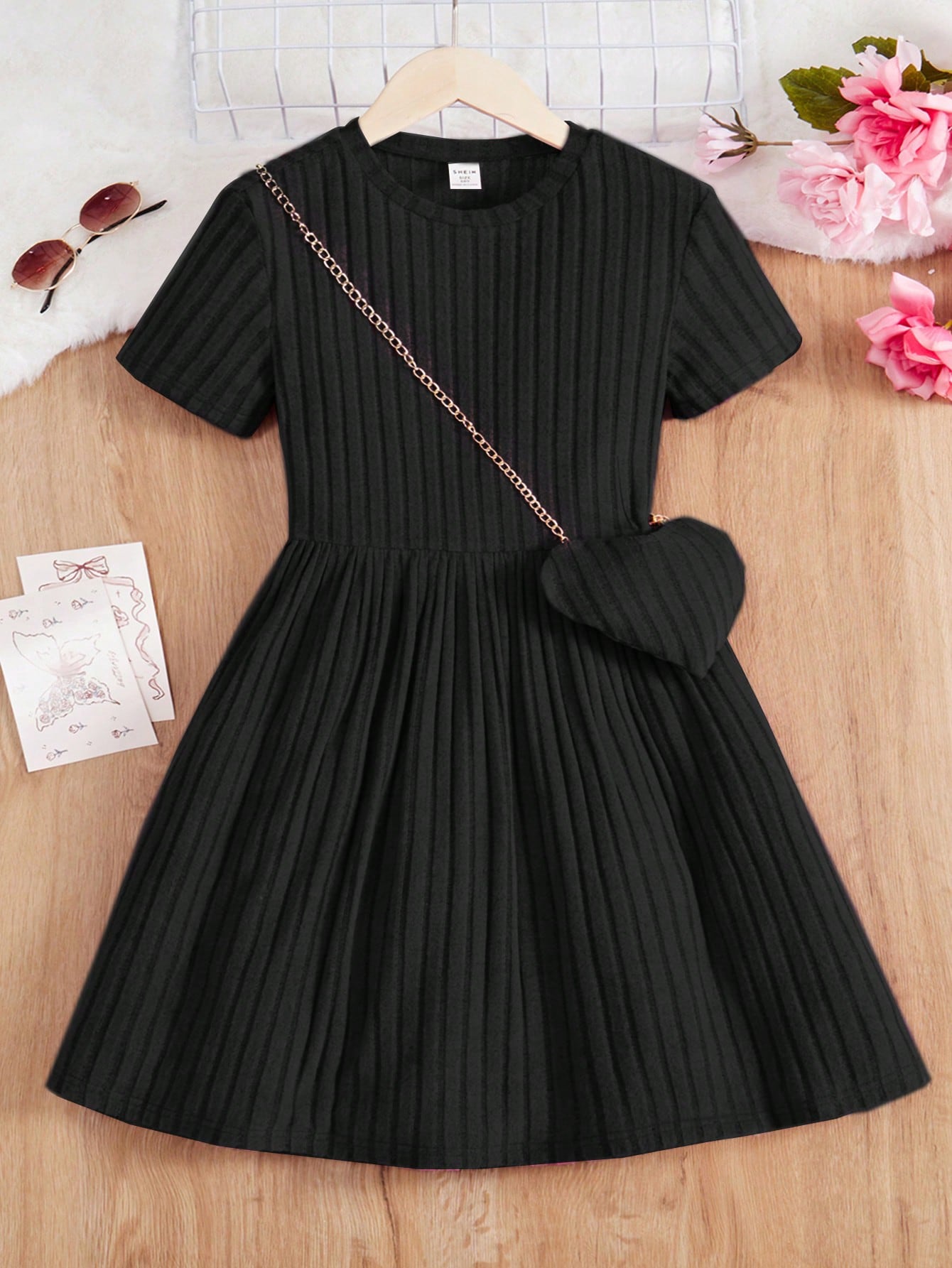 Tween Girl Knitted Solid Color Casual Short Sleeve Dress With Heart Shaped Crossbody Bag