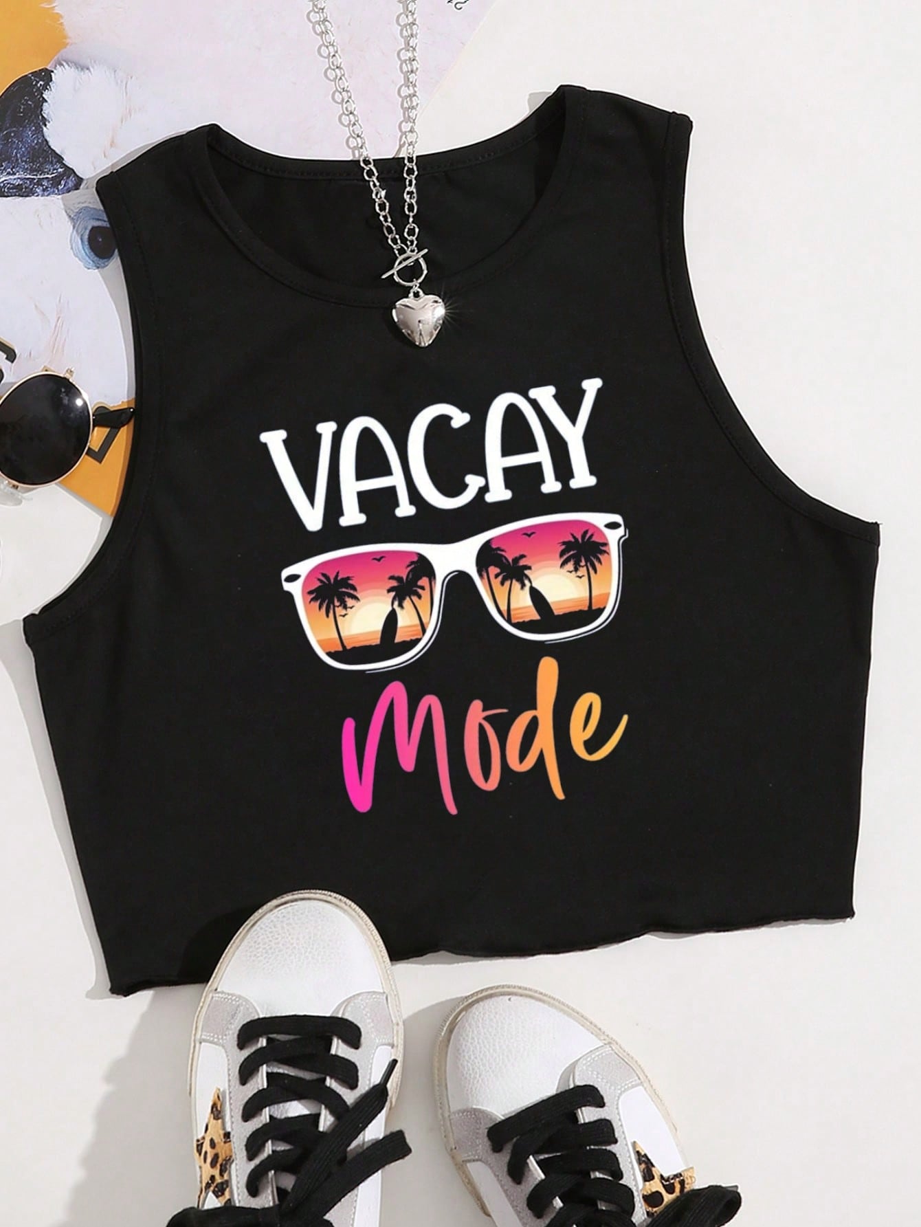 Plus Size Women's Round Neck Tank Top With Letter & Glasses Print