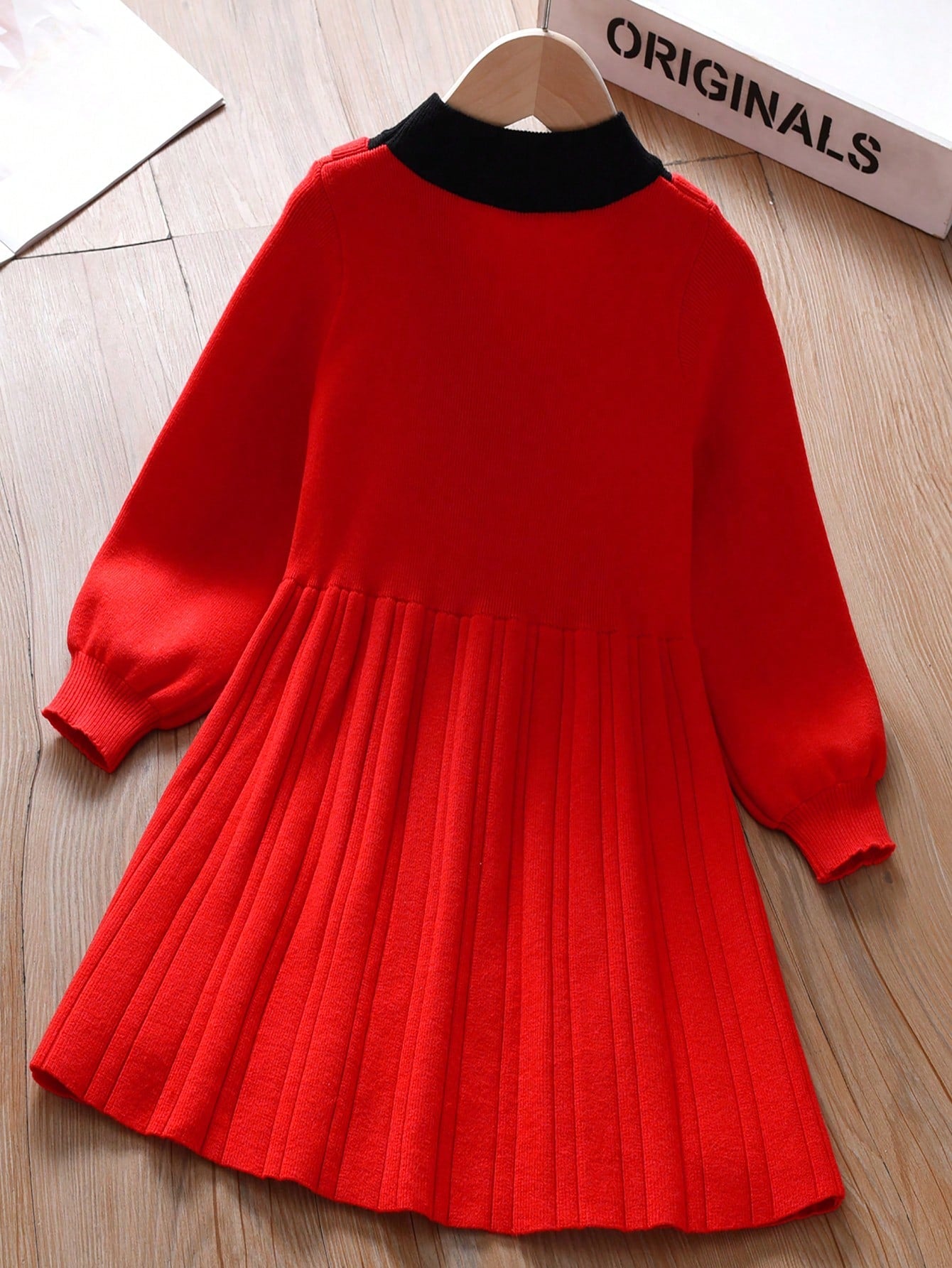 Young Girl New Butterfly Decorated Color Block Long Sleeve Sweater Dress