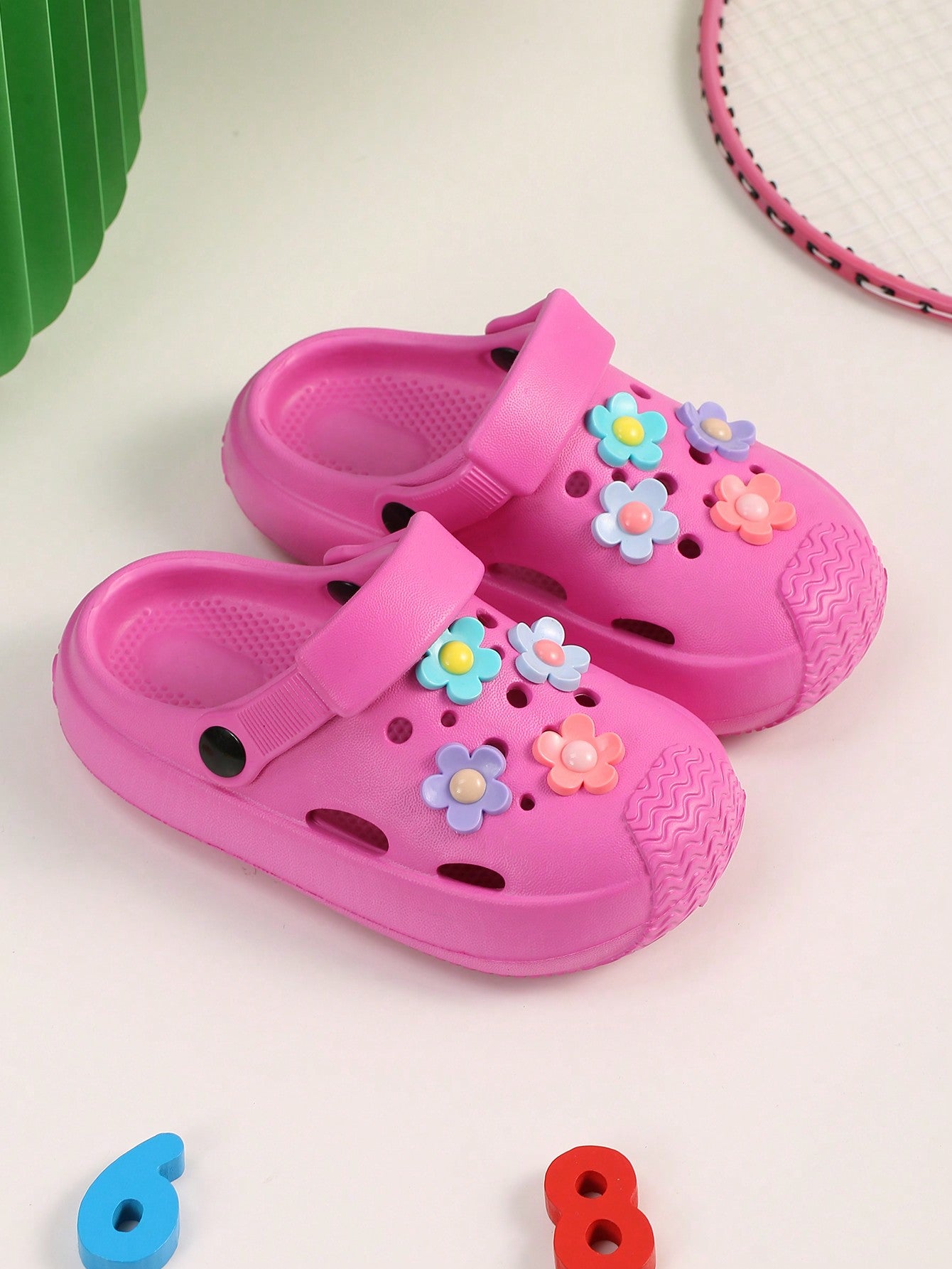 New Arrival Kids' Comfortable & Slip-Resistant Two-Way Wearing Sandals With Hollow-Out Design And Cute Flower Decoration For Summer Beach