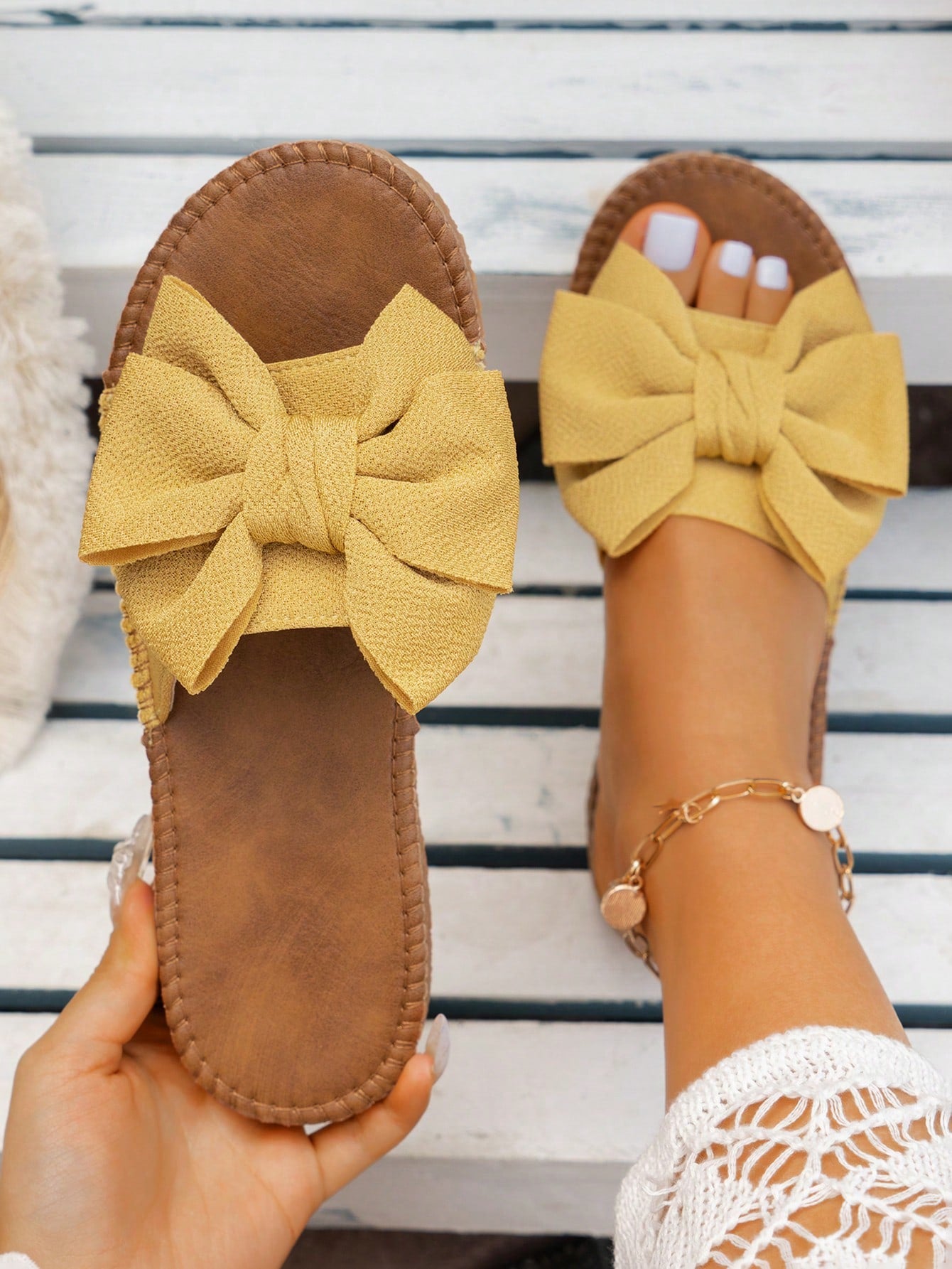 Women's Bow Decor Single Band Slide Vacation Flat Sandals