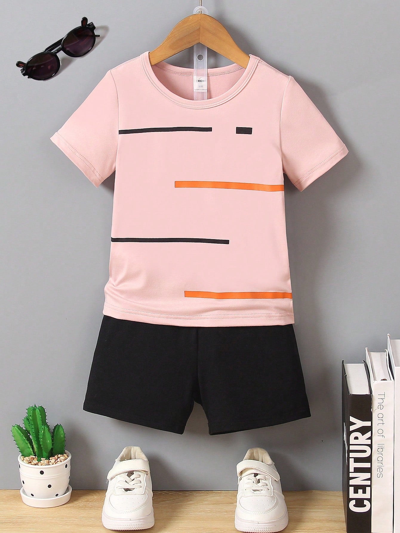 Young Boy Striped Round Neck Short Sleeve T-Shirt And Shorts Set