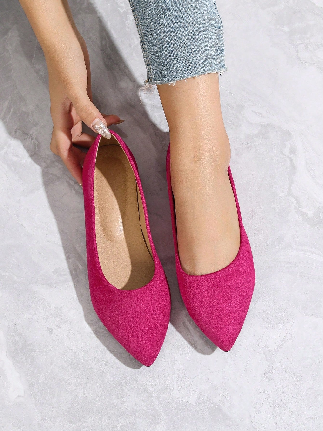 Ladies Summer New Simple Style Slip-On Pointed Toe Outdoor Fashionable All-Match Flat Shoes