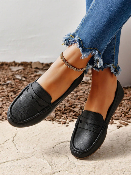 Teenagers' Round Toe Slip-On Flat Shoes