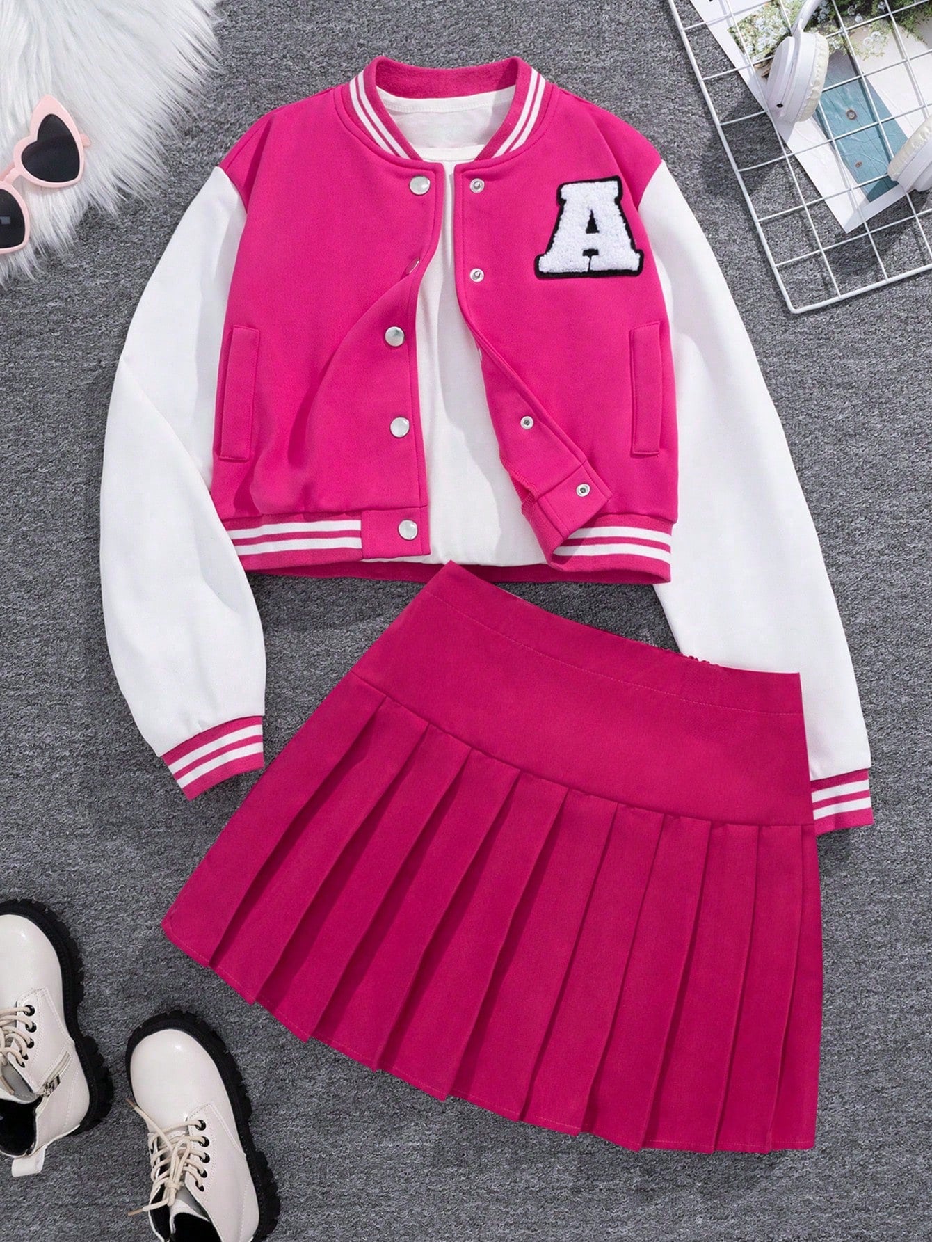 Teen Girl Baseball Jacket With Letter Embroidery And Pleated Skirt Set