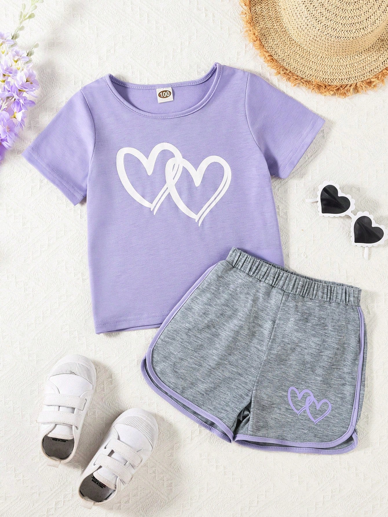 Young Girl Dopamine Heart Printed Casual Short Sleeve T-Shirt And Color Block Trim Shorts Set For Mother Day, Summer