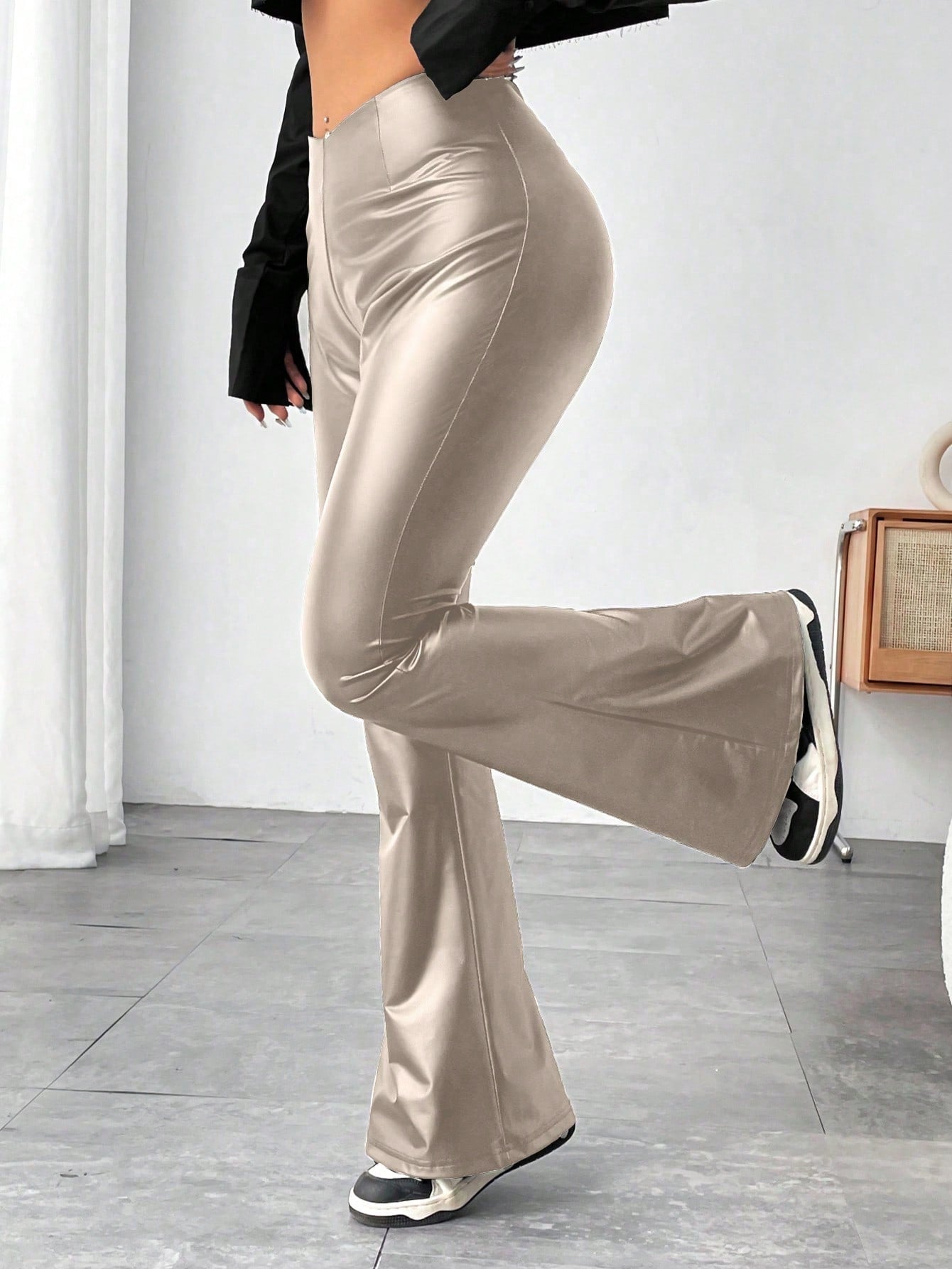 Women's Pu Casual High Waist Flared Pants With V-Shaped Waistline