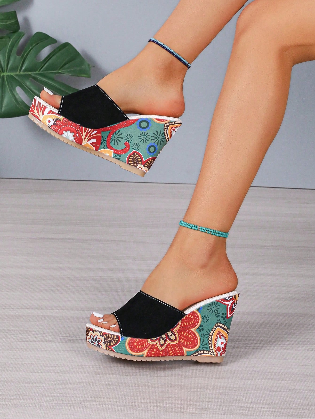 2024 Summer Women's Thick Platform Wedge Heel Floral Pattern Fashion High Heels Waterproof Ankle Strap Sandals, Plus Size