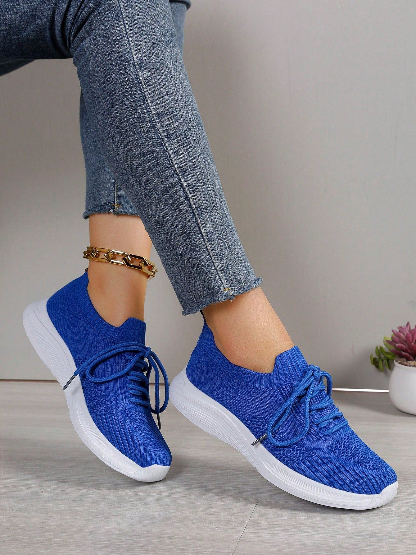 Stylish Comfortable Minimalist Eva Women's Athletic Shoes