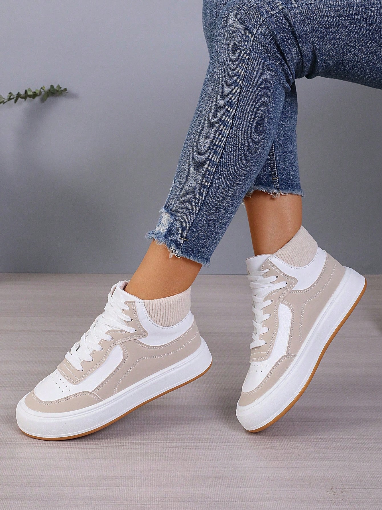 Breathable Teenagers' High Top Sneakers With Non-Slip Shoelaces And Flat Soles